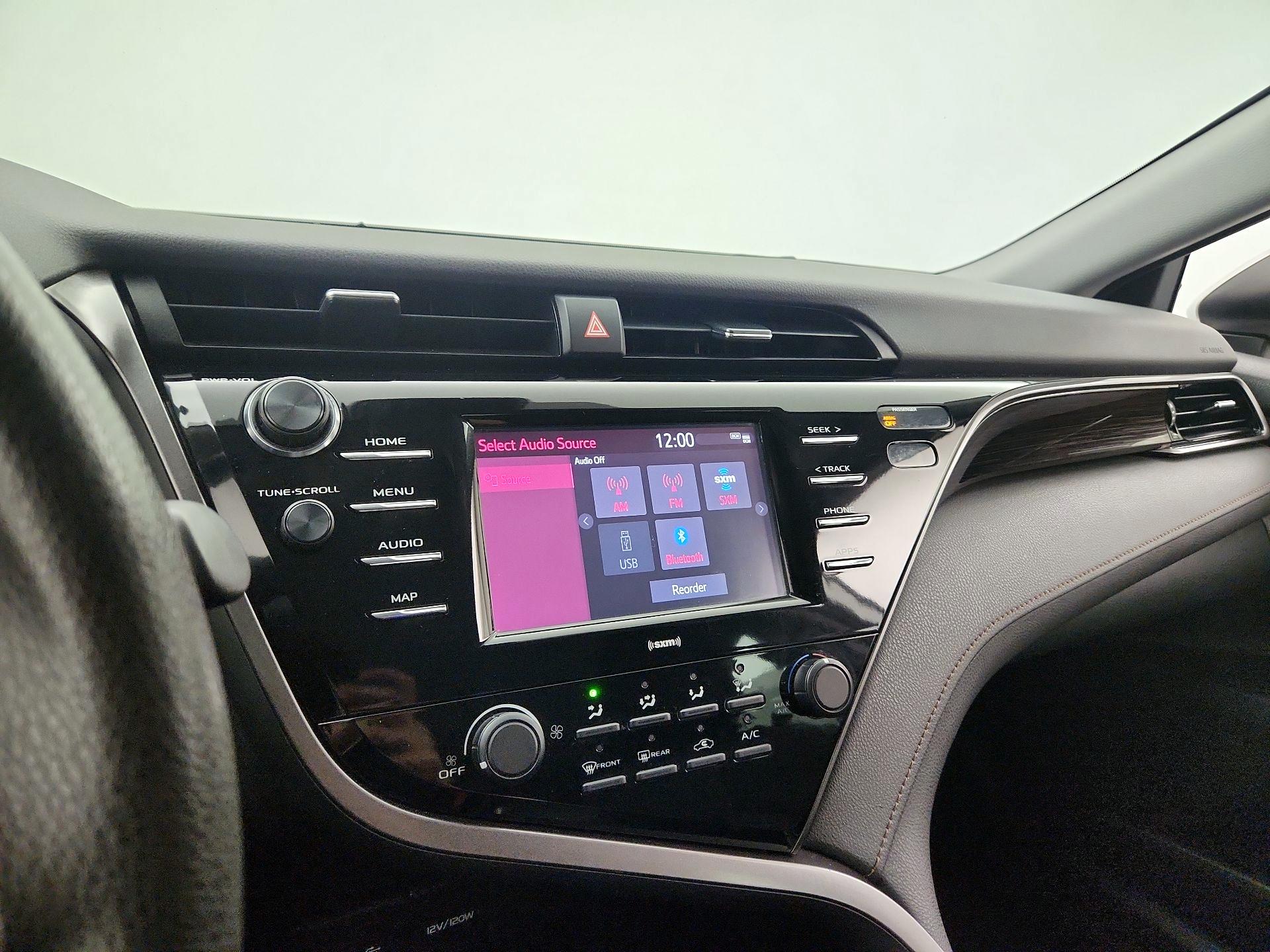 Thumbnail: 2020 Toyota Camry - 15