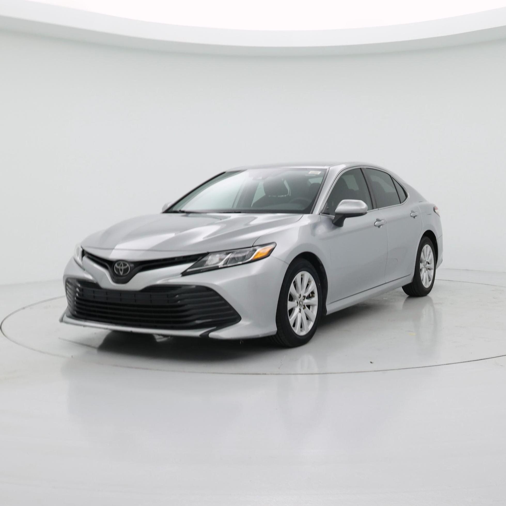 Thumbnail: 2020 Toyota Camry - 4