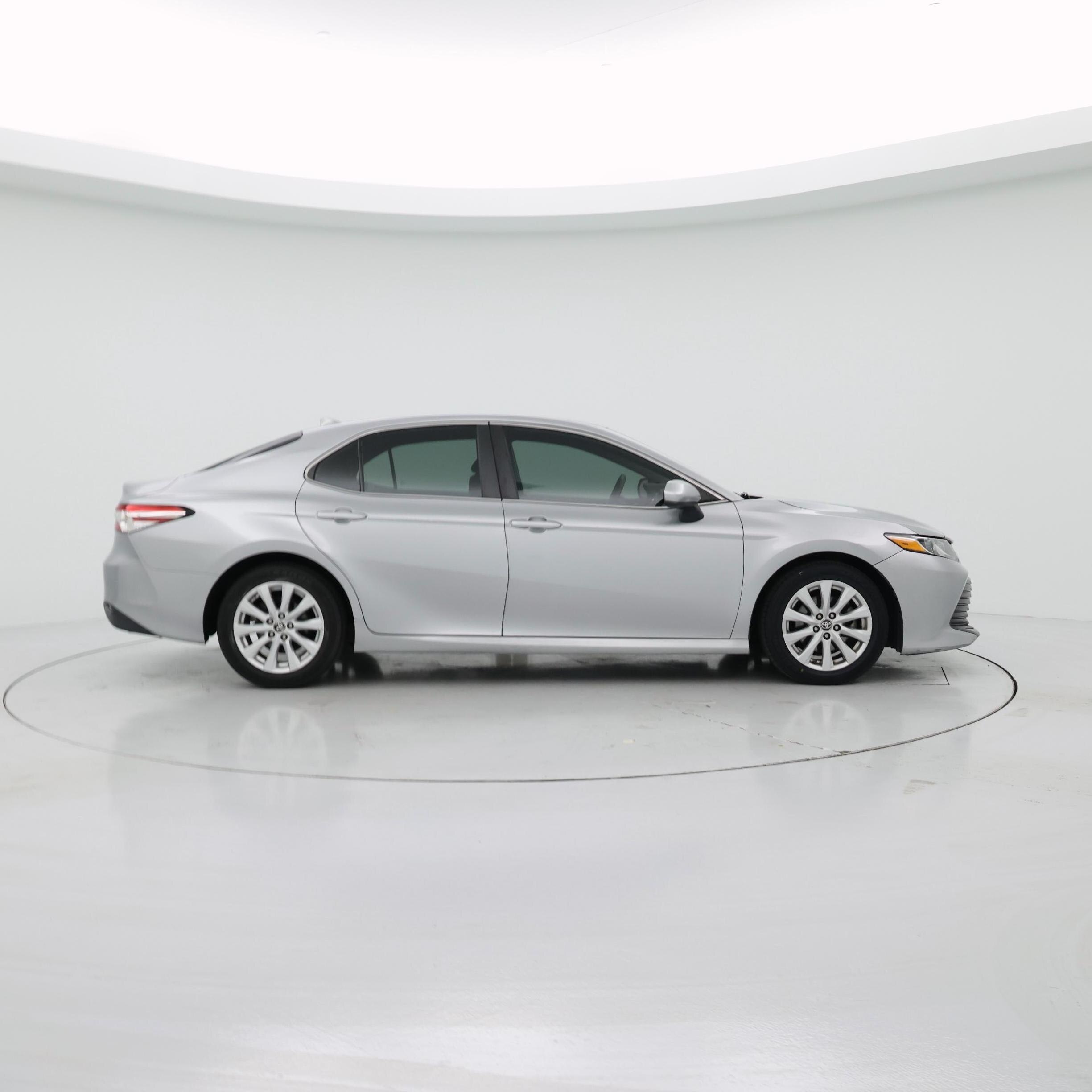 Thumbnail: 2020 Toyota Camry - 7