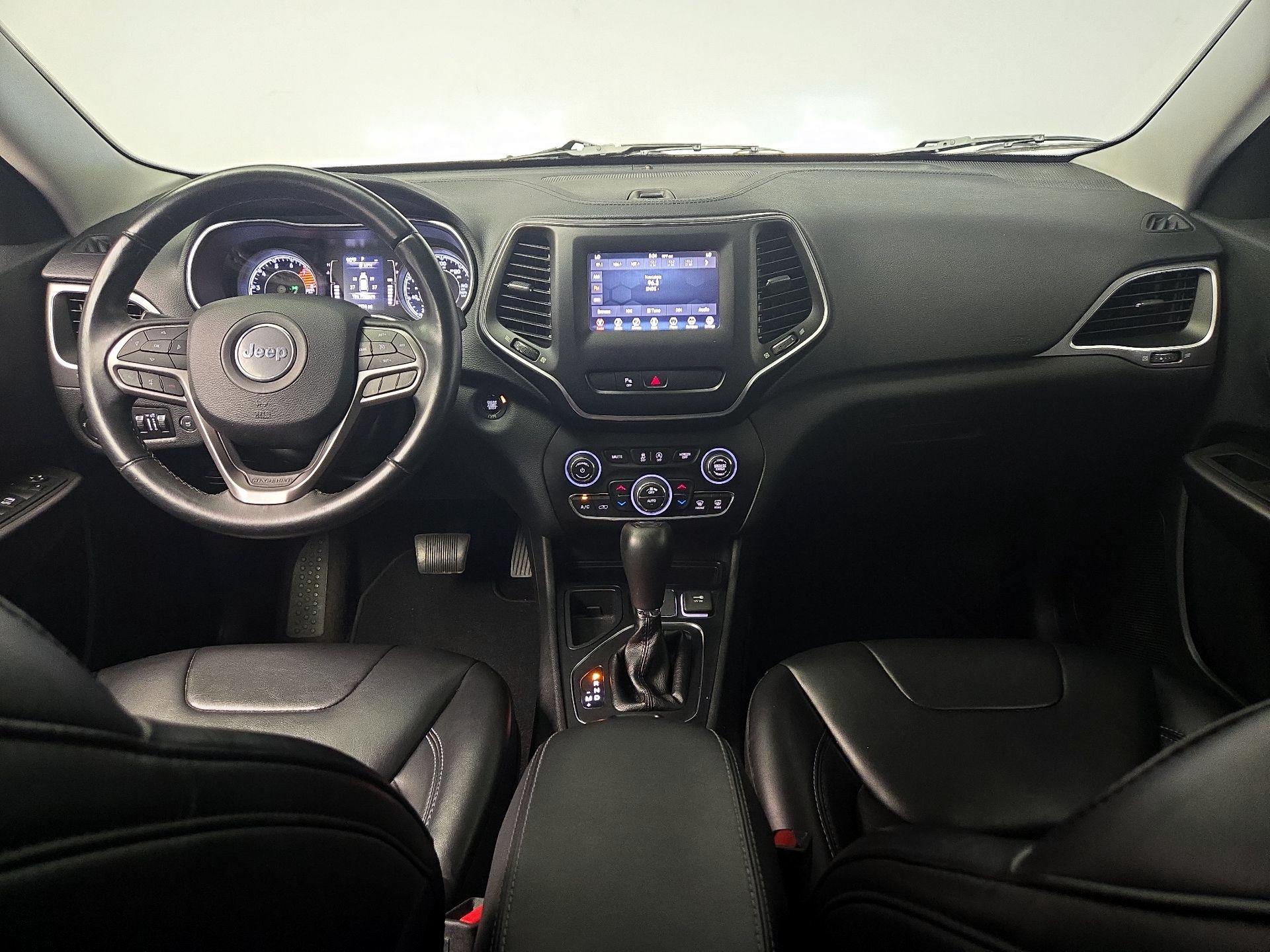 Thumbnail: 2019 Jeep Cherokee - 9