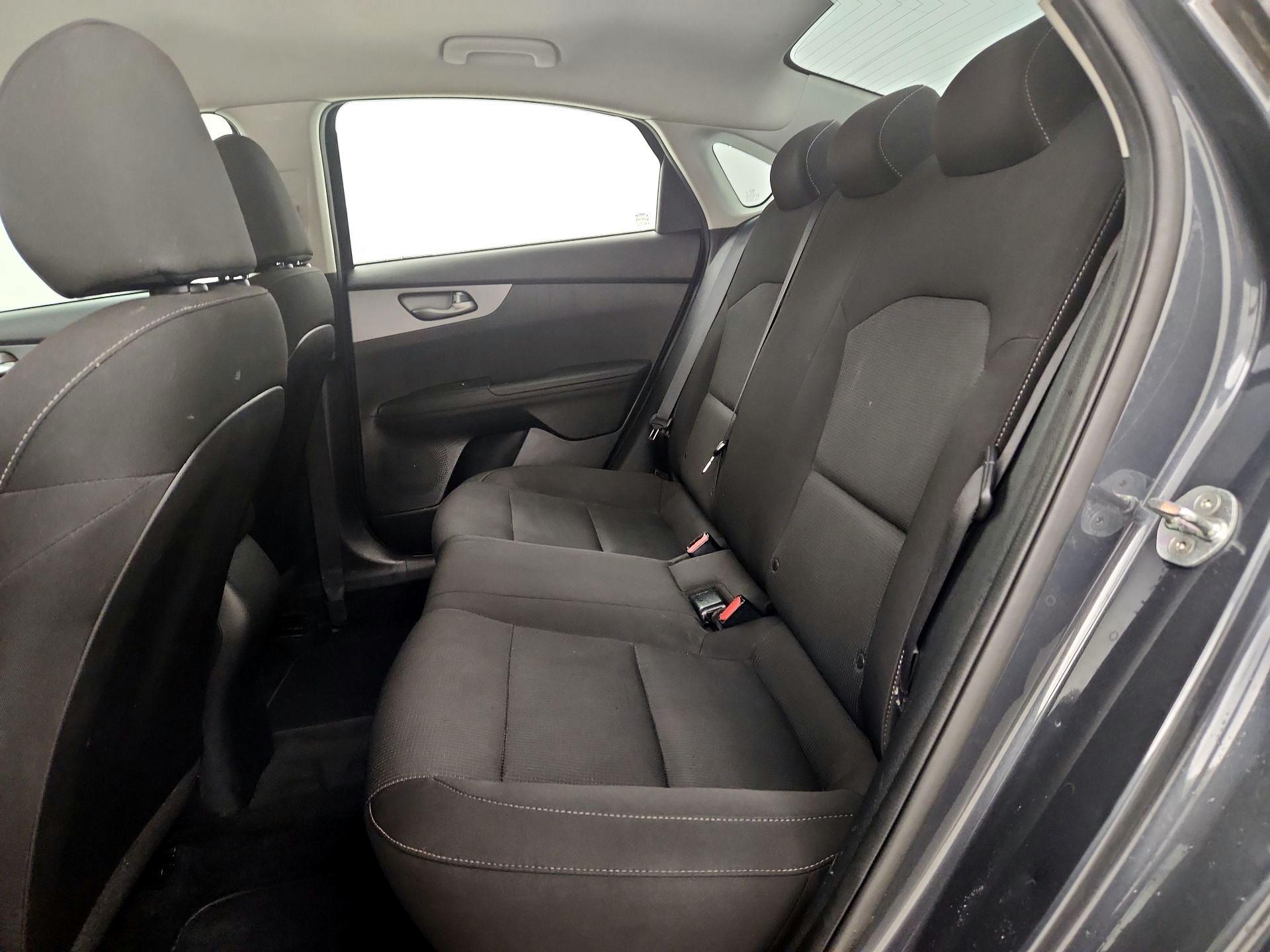 Thumbnail: 2021 Kia Forte - 19