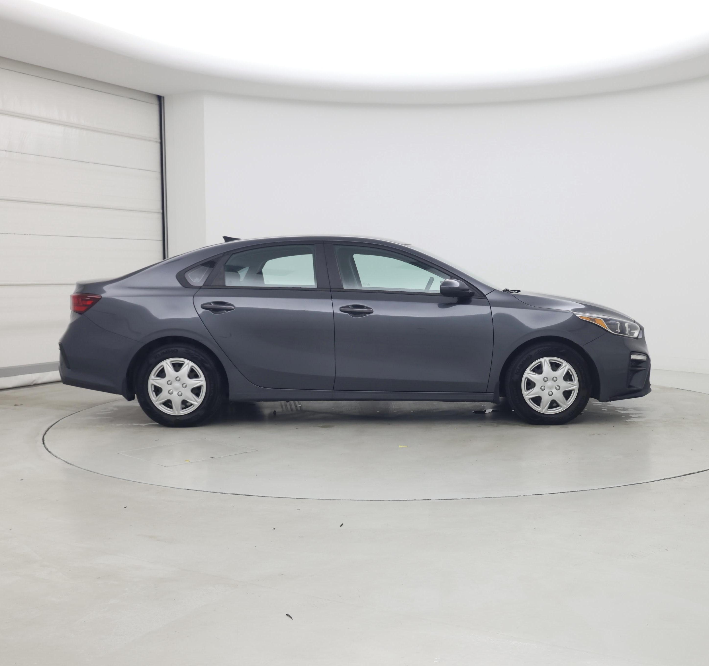 Thumbnail: 2021 Kia Forte - 7