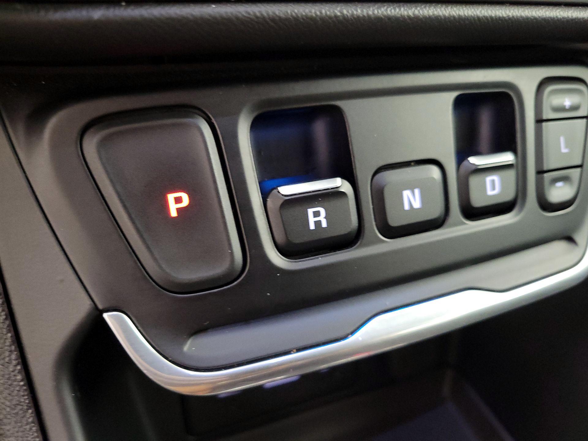 Thumbnail: 2020 GMC Terrain - 17