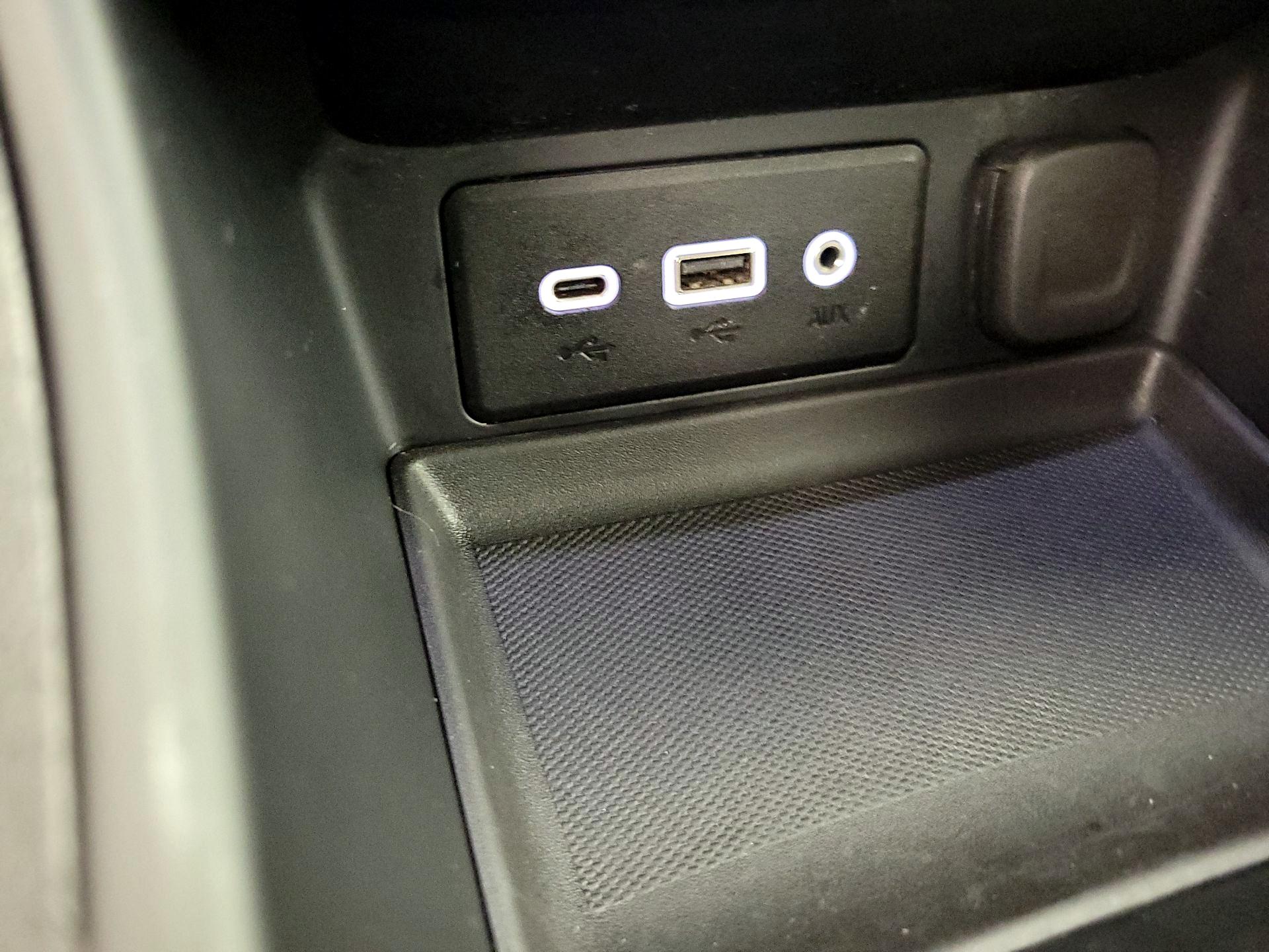 Thumbnail: 2020 GMC Terrain - 18