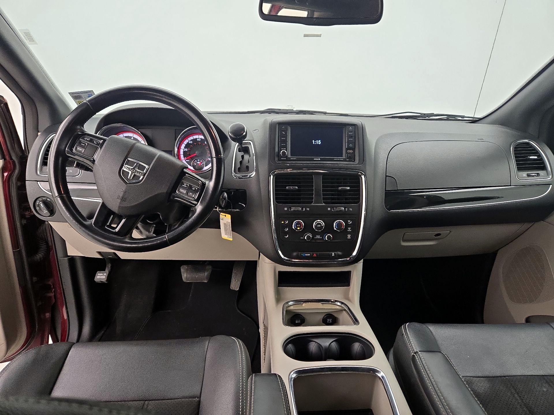Thumbnail: 2020 Dodge Grand Caravan - 9
