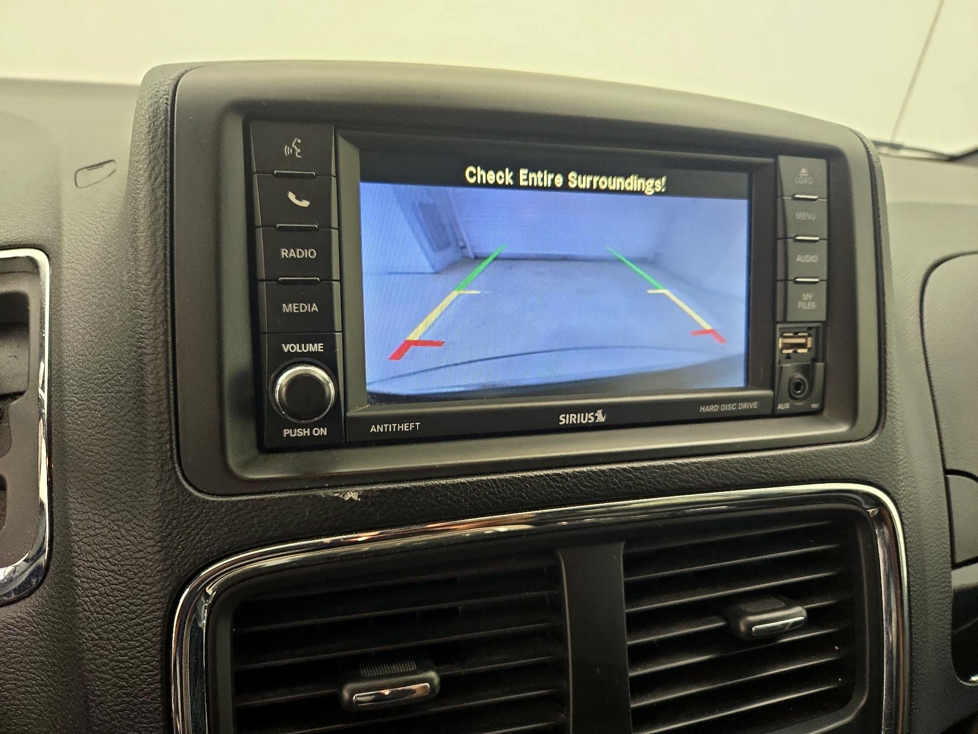 Thumbnail: 2020 Dodge Grand Caravan - 14