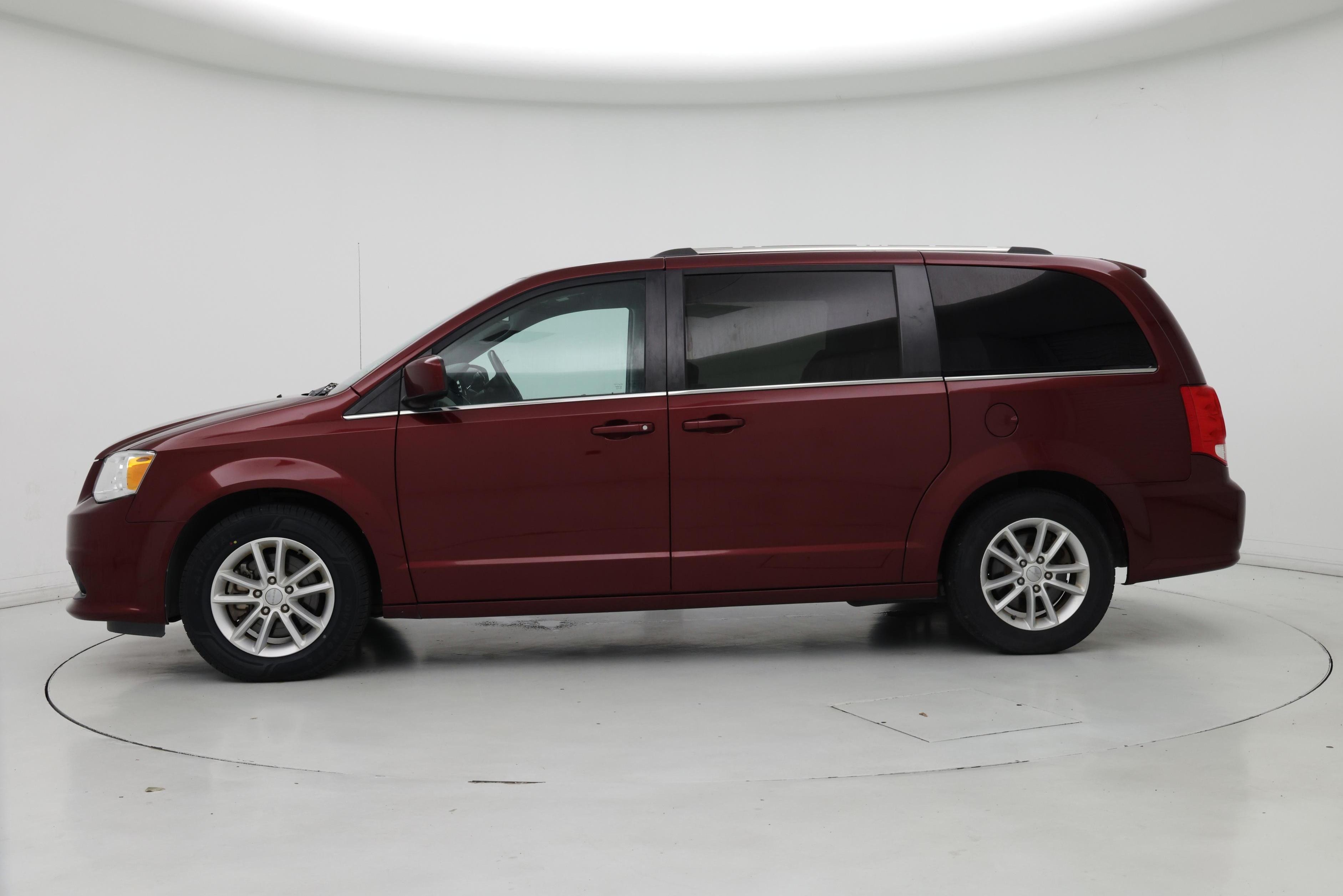 Thumbnail: 2020 Dodge Grand Caravan - 3