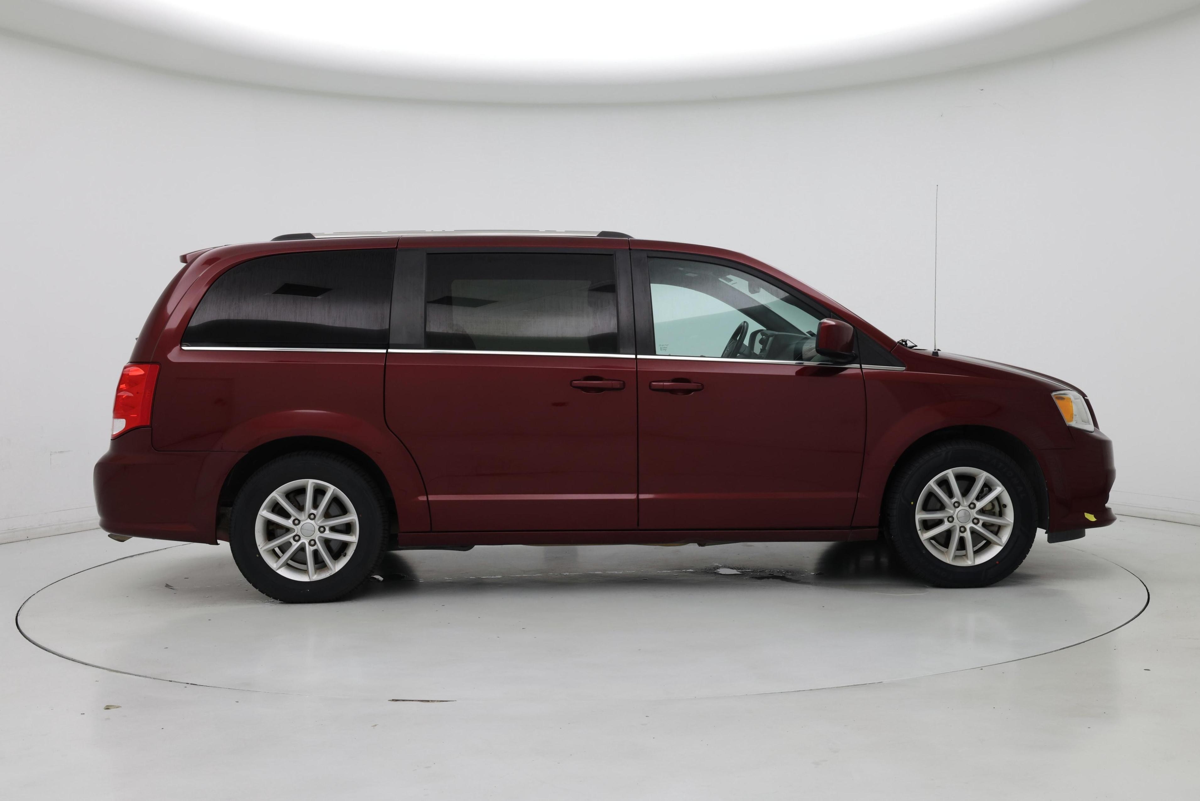 Thumbnail: 2020 Dodge Grand Caravan - 7