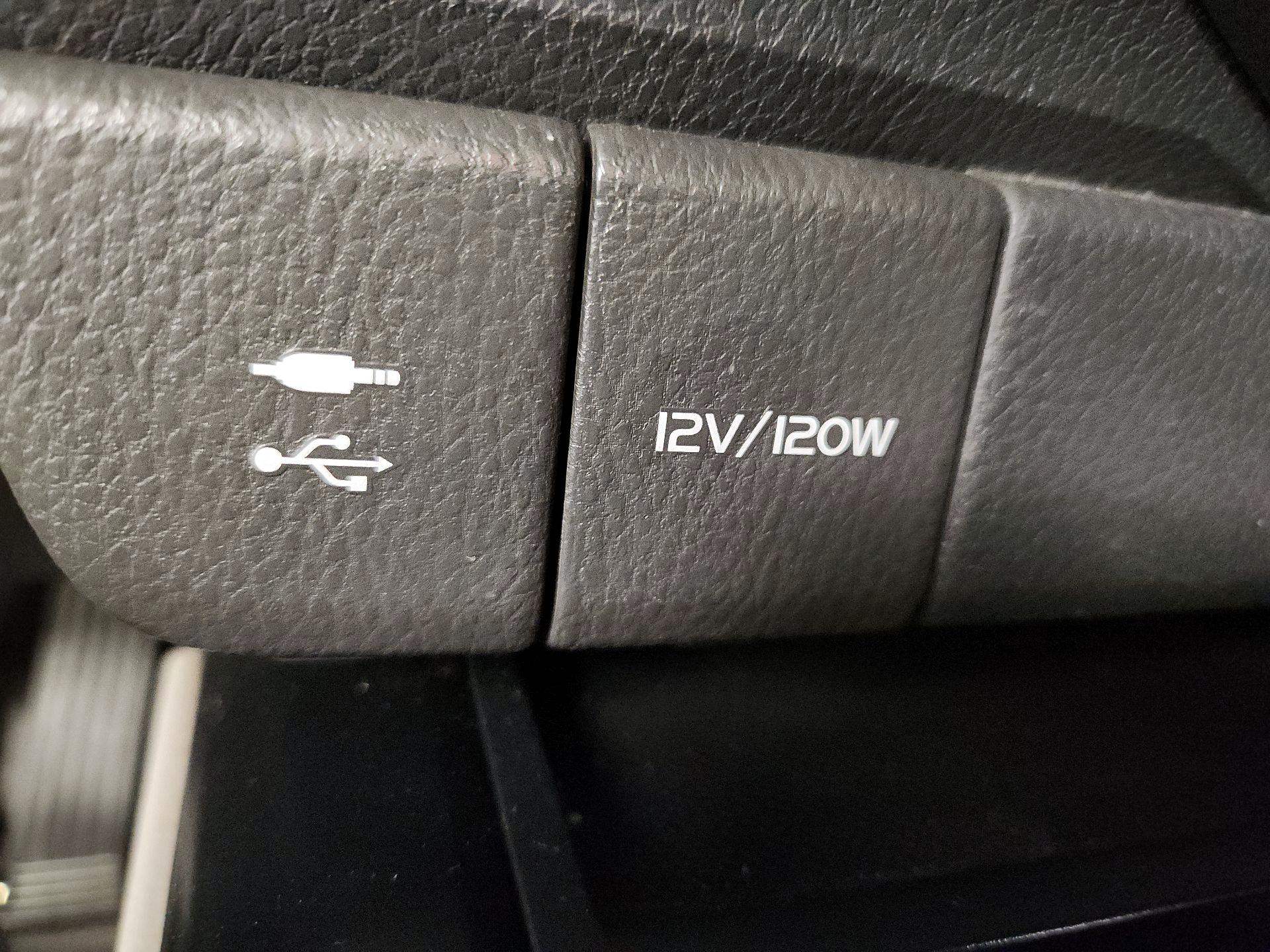 Thumbnail: 2018 Toyota Camry - 18