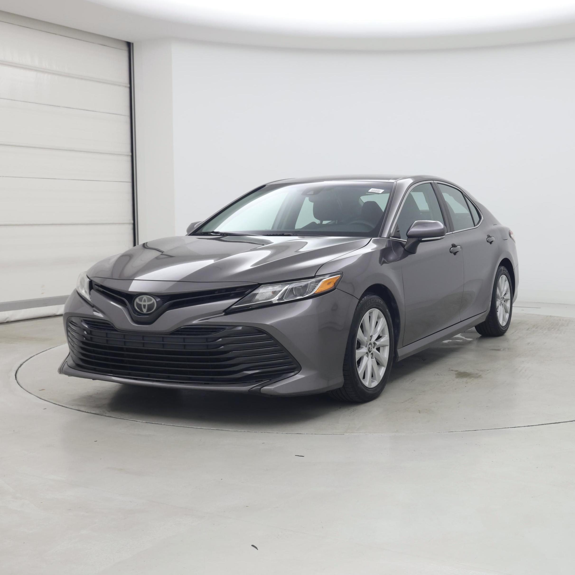 Thumbnail: 2018 Toyota Camry - 4