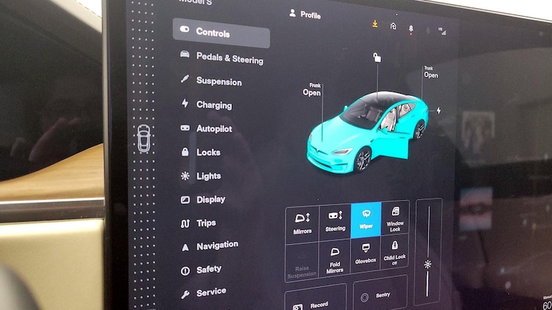 2021 Tesla Model S Plaid 17