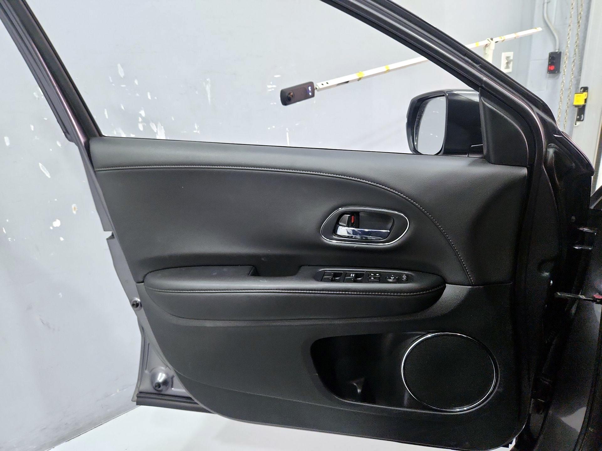 Thumbnail: 2022 Honda HR-V - 12