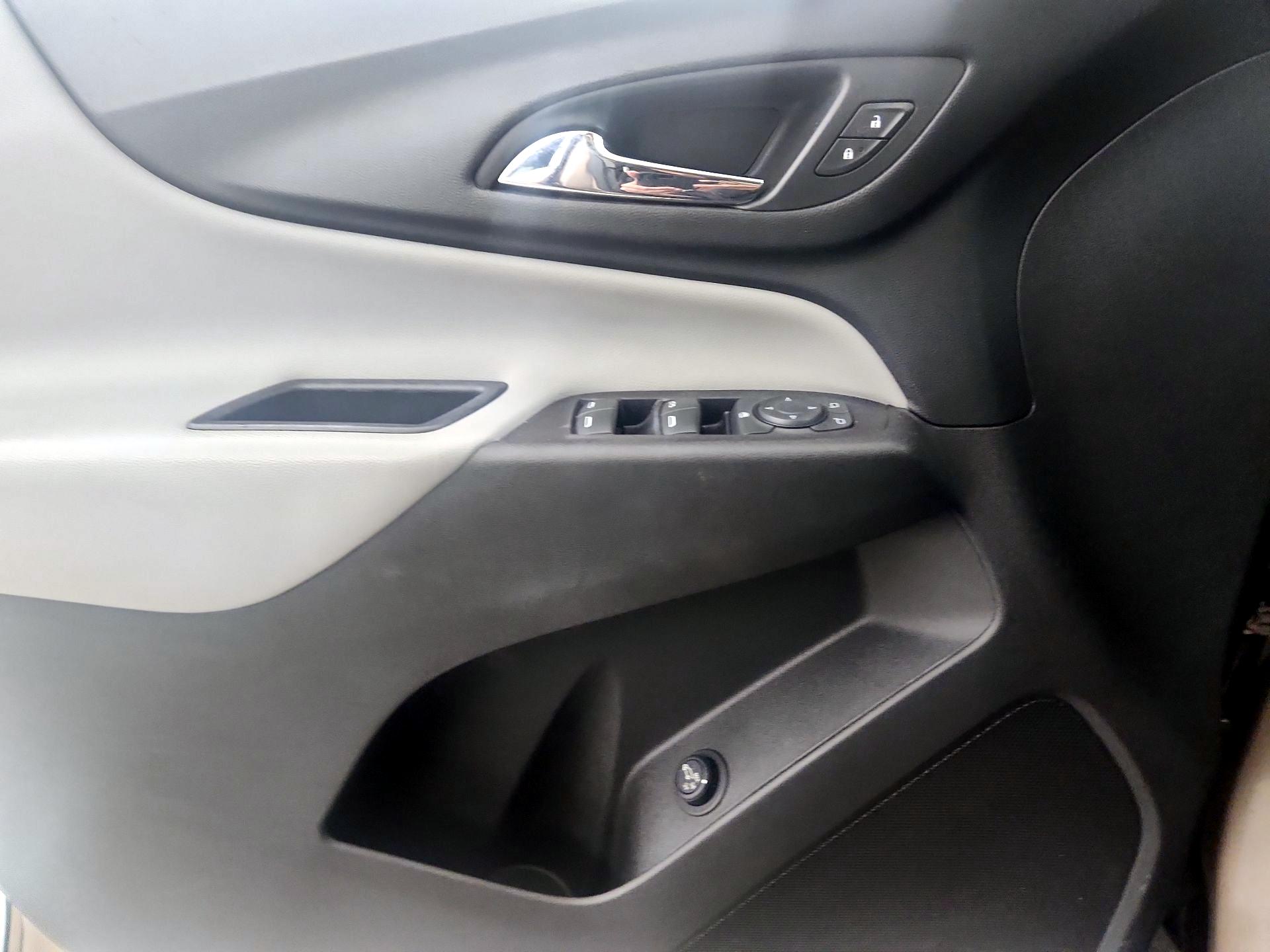 Thumbnail: 2018 Chevrolet Equinox - 12