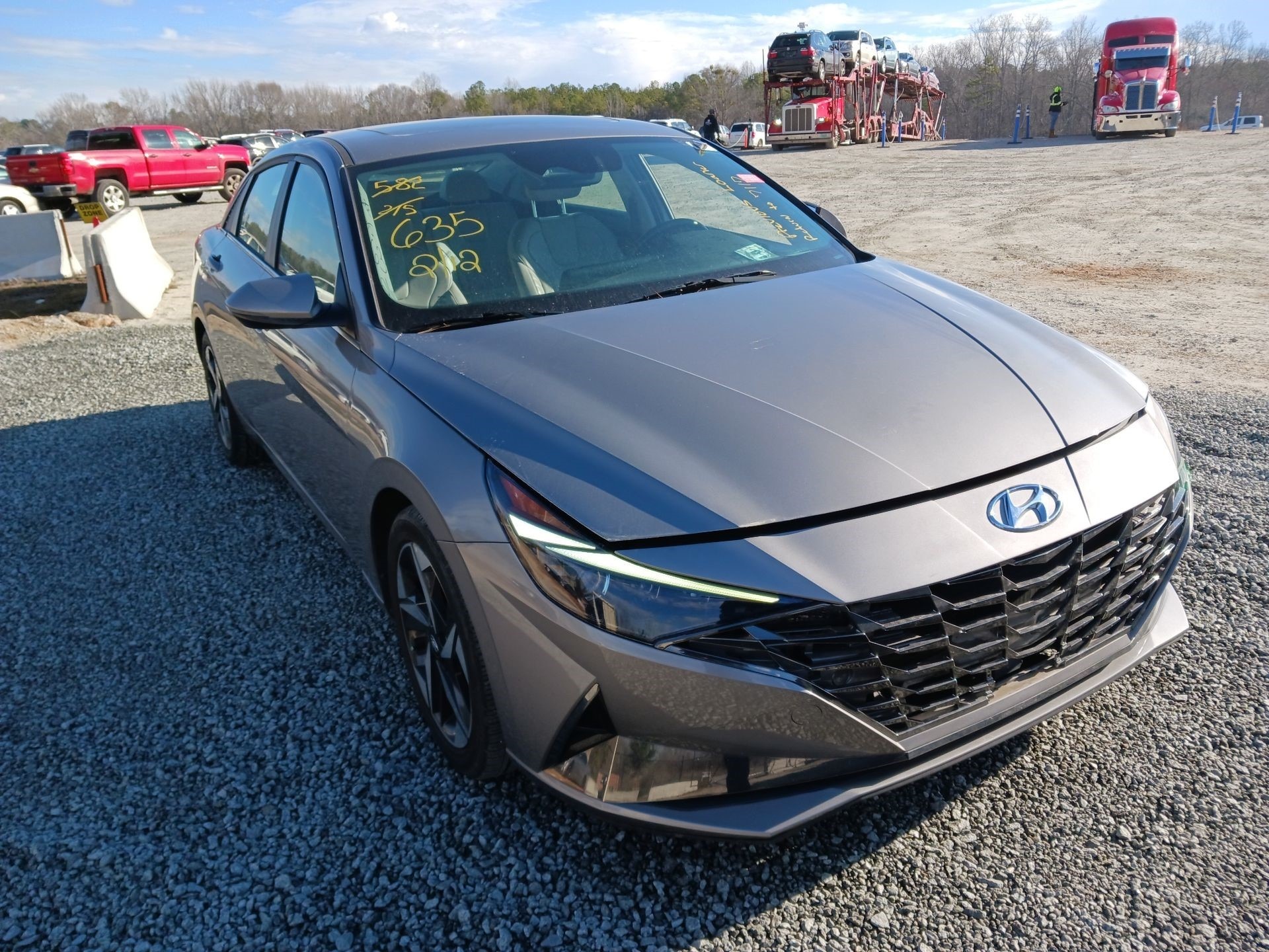 Thumbnail: 2021 Hyundai Elantra - 1