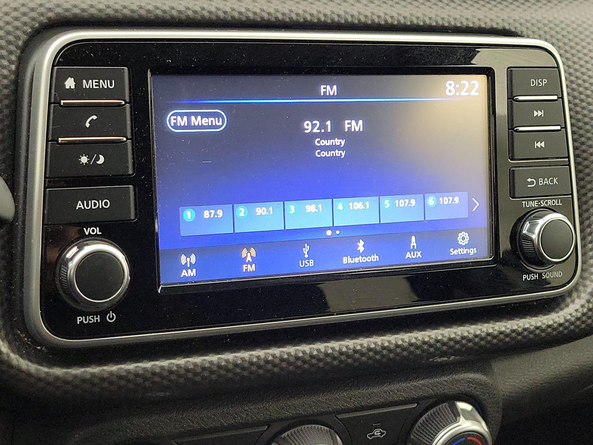 Thumbnail: 2019 Nissan Kicks - 15