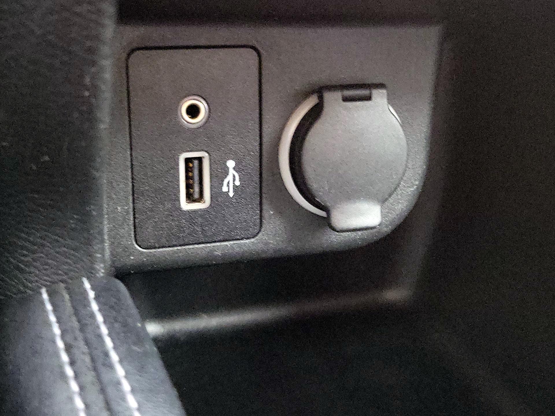 Thumbnail: 2019 Nissan Kicks - 18