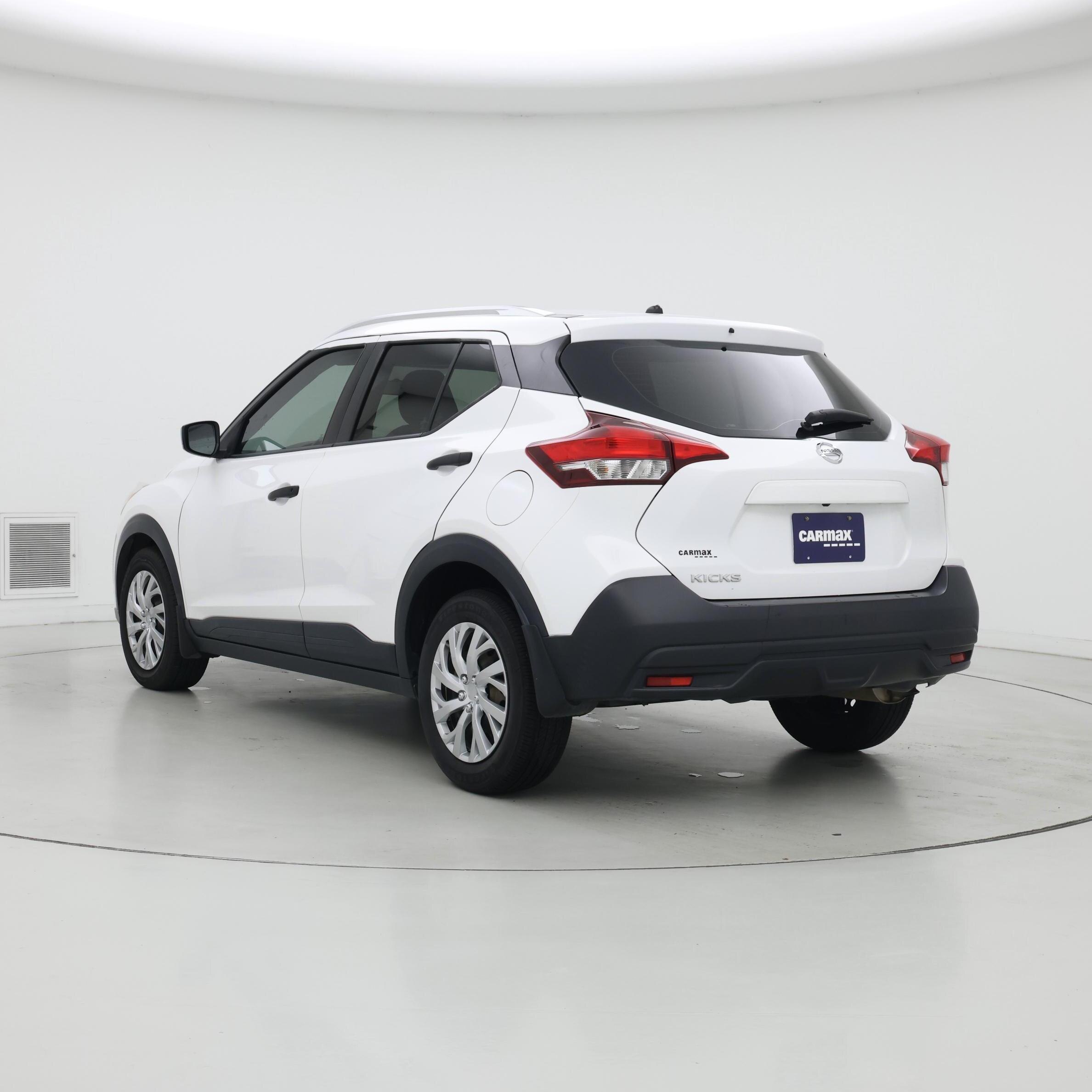 Thumbnail: 2019 Nissan Kicks - 2