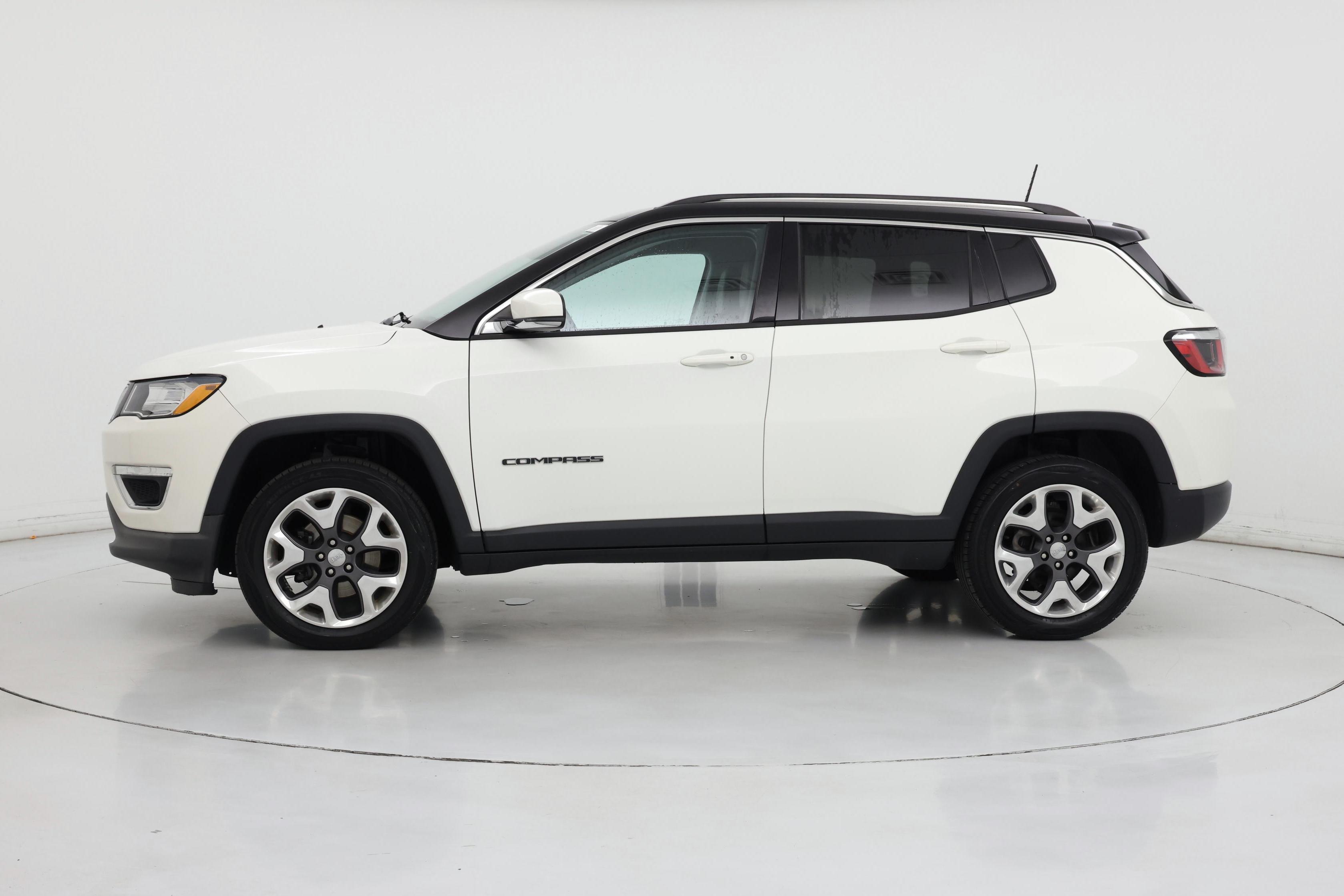 Thumbnail: 2019 Jeep Compass - 3