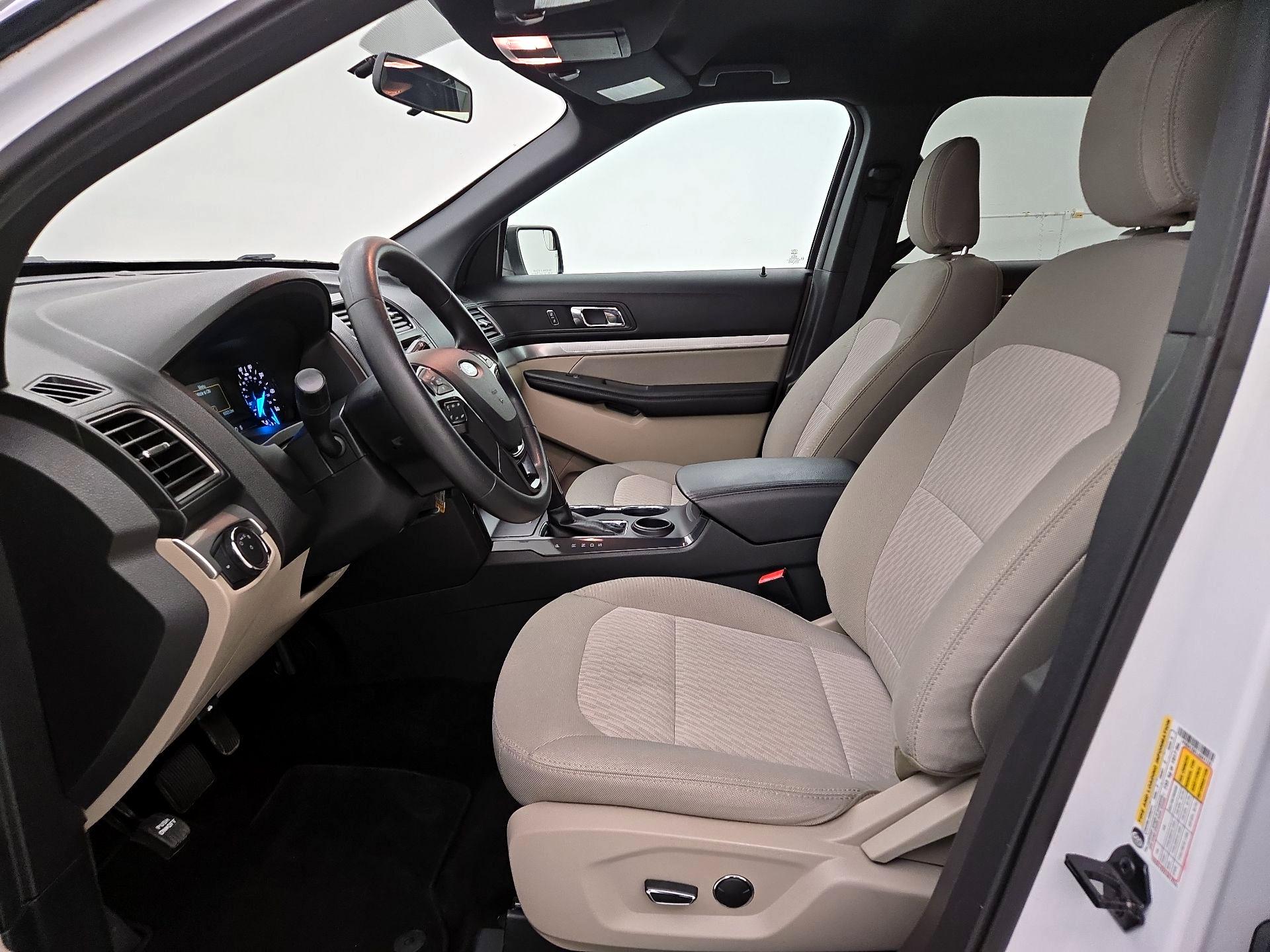 Thumbnail: 2018 Ford Explorer - 11