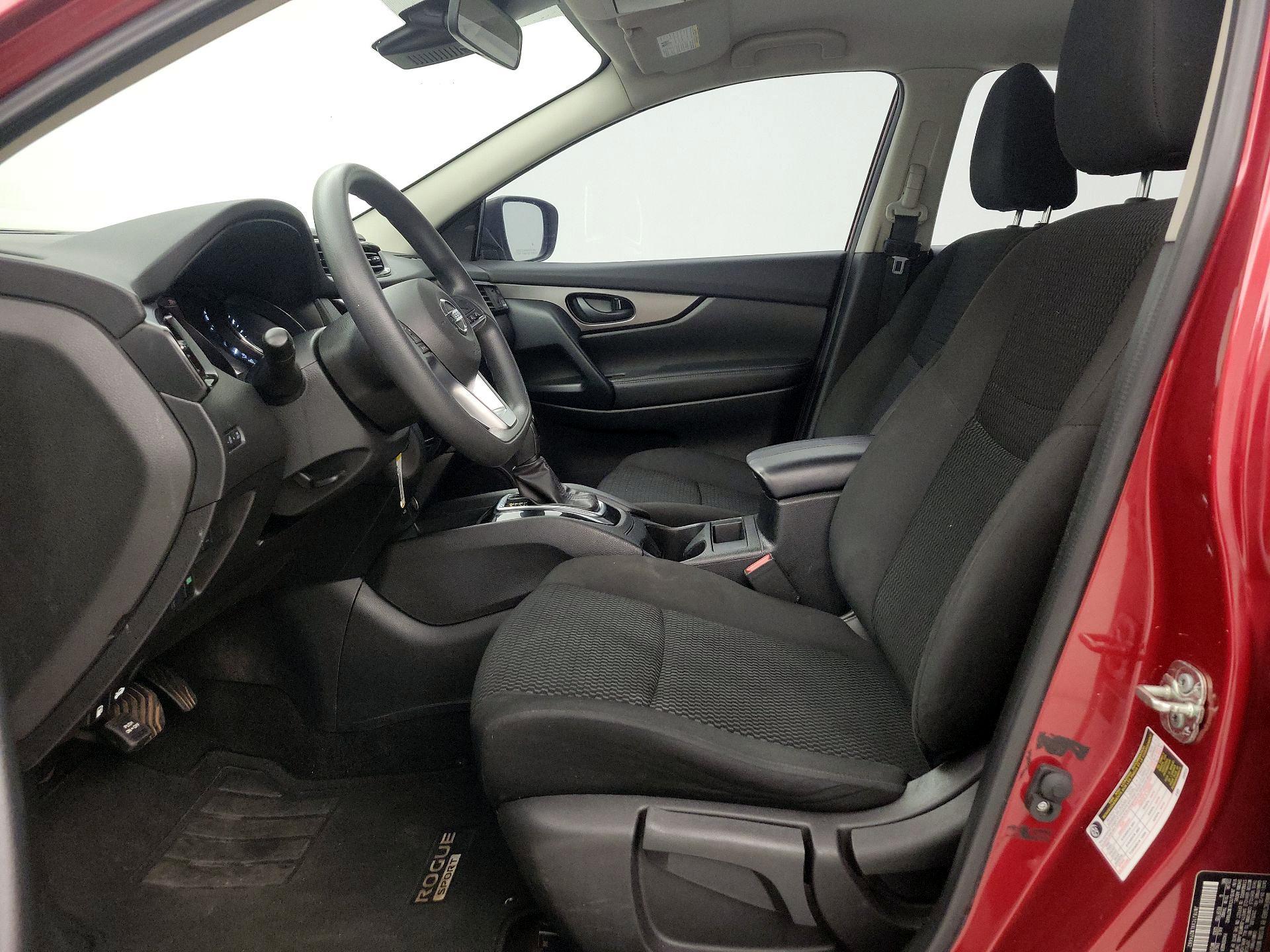 Thumbnail: 2020 Nissan Rogue Sport - 11