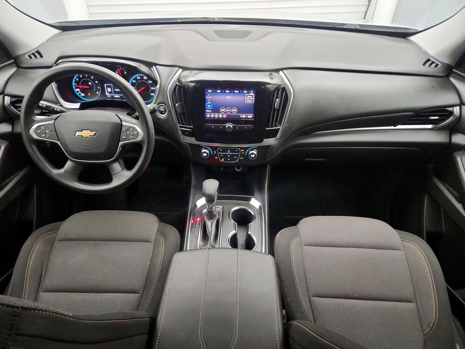 Thumbnail: 2021 Chevrolet Traverse - 9