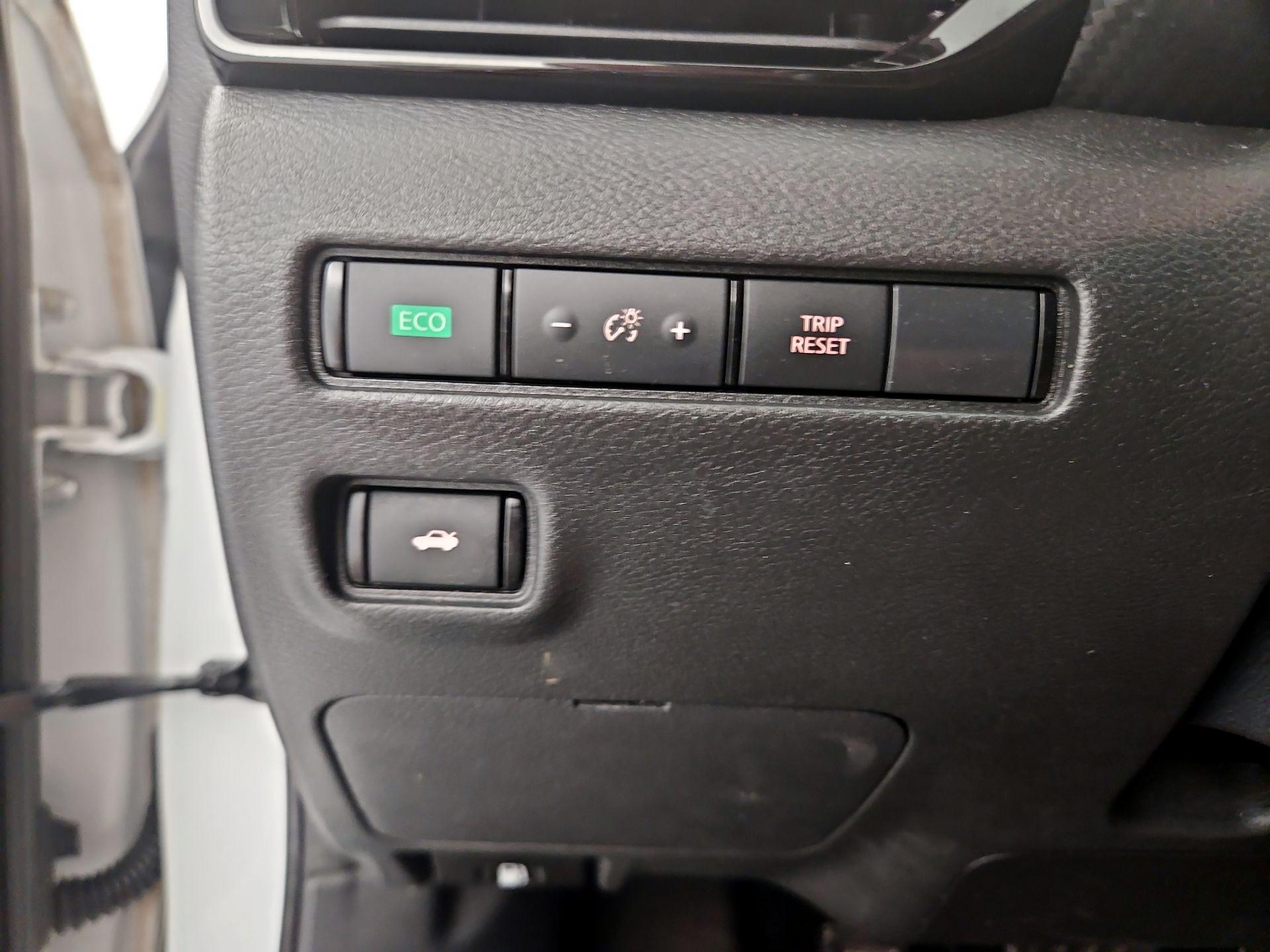 Thumbnail: 2020 Nissan Sentra - 13