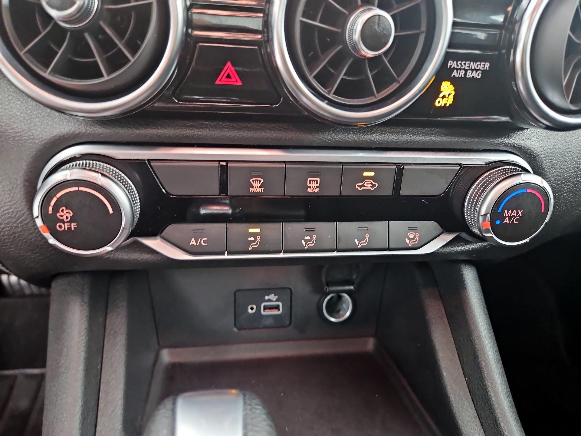 Thumbnail: 2020 Nissan Sentra - 16