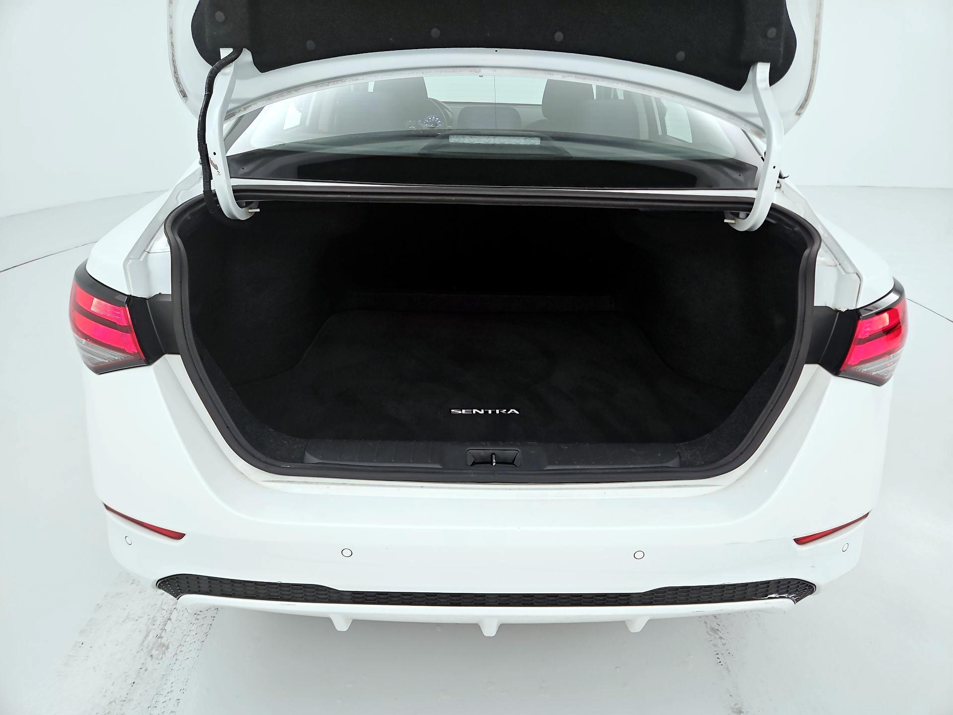 Thumbnail: 2020 Nissan Sentra - 20