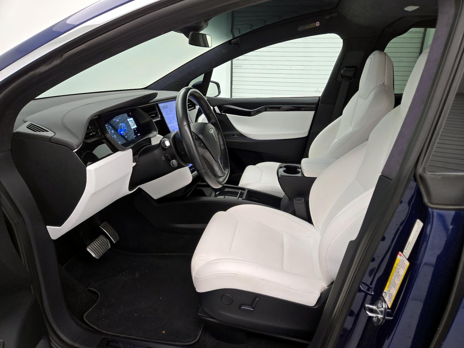 2018 Tesla Model X 75D - Photo 12