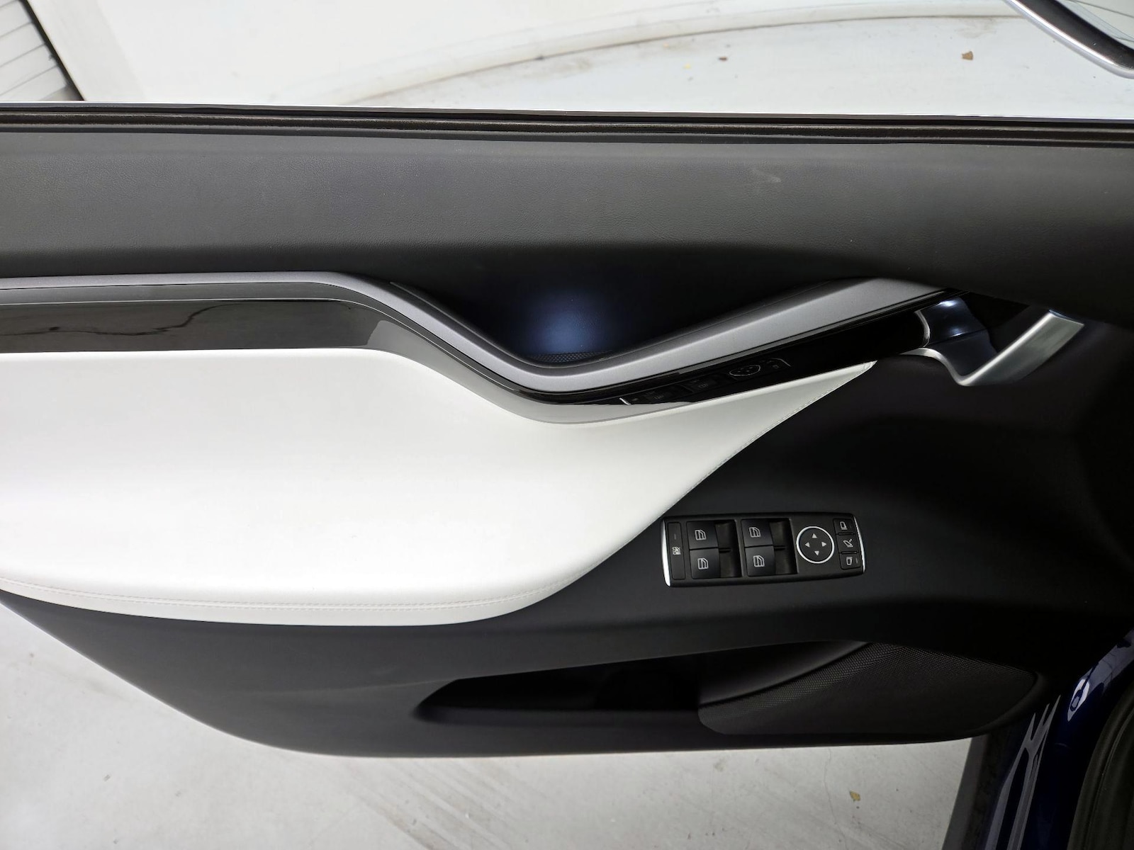 2018 Tesla Model X 75D - Photo 13