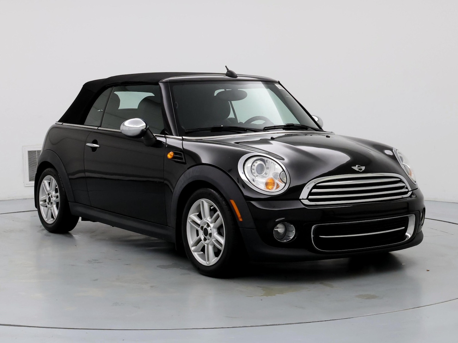 Used 2013 MINI Cooper  with VIN WMWZN3C56DT568188 for sale in Kenosha, WI