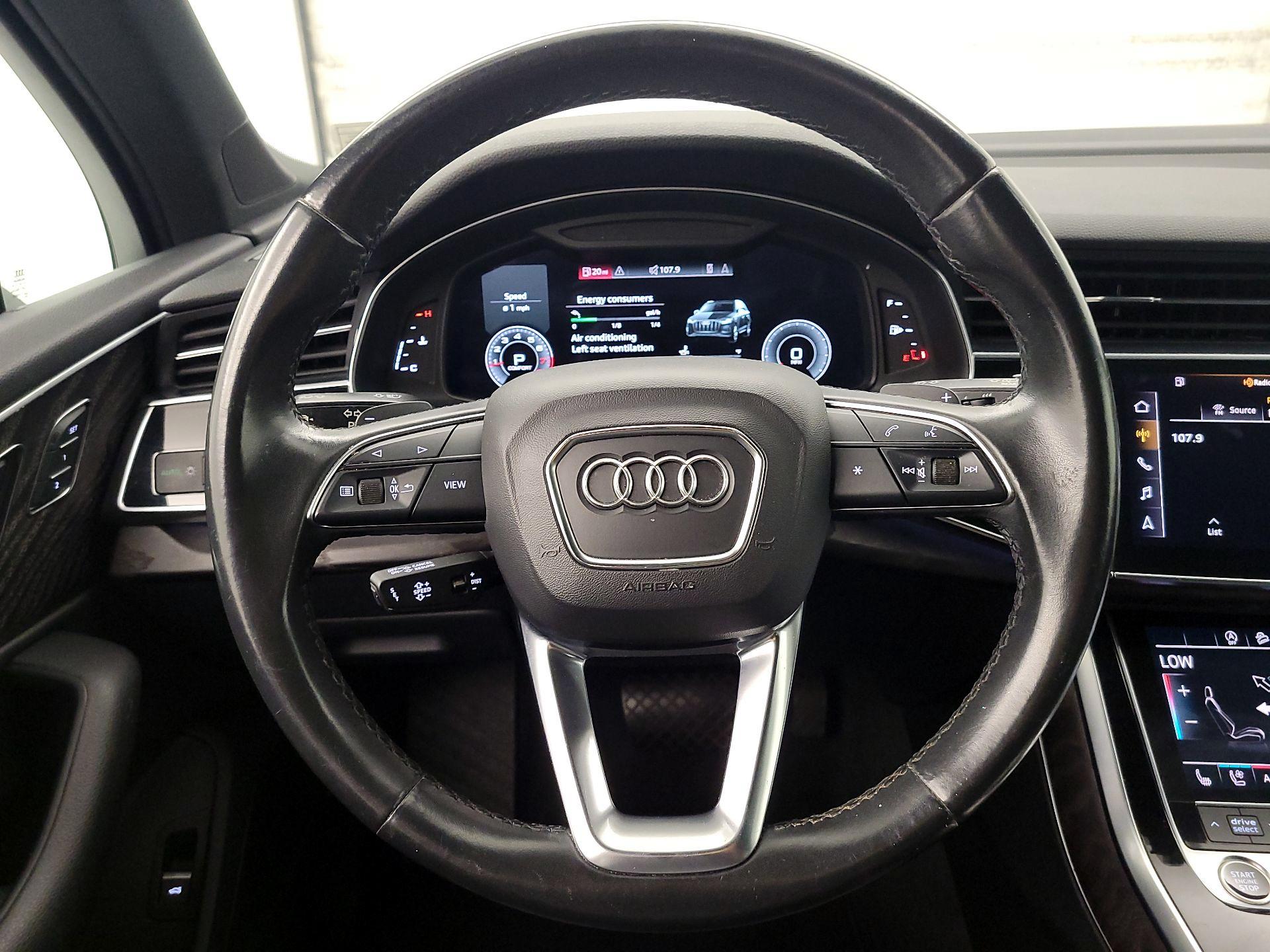 Thumbnail: 2021 Audi Q7 - 10