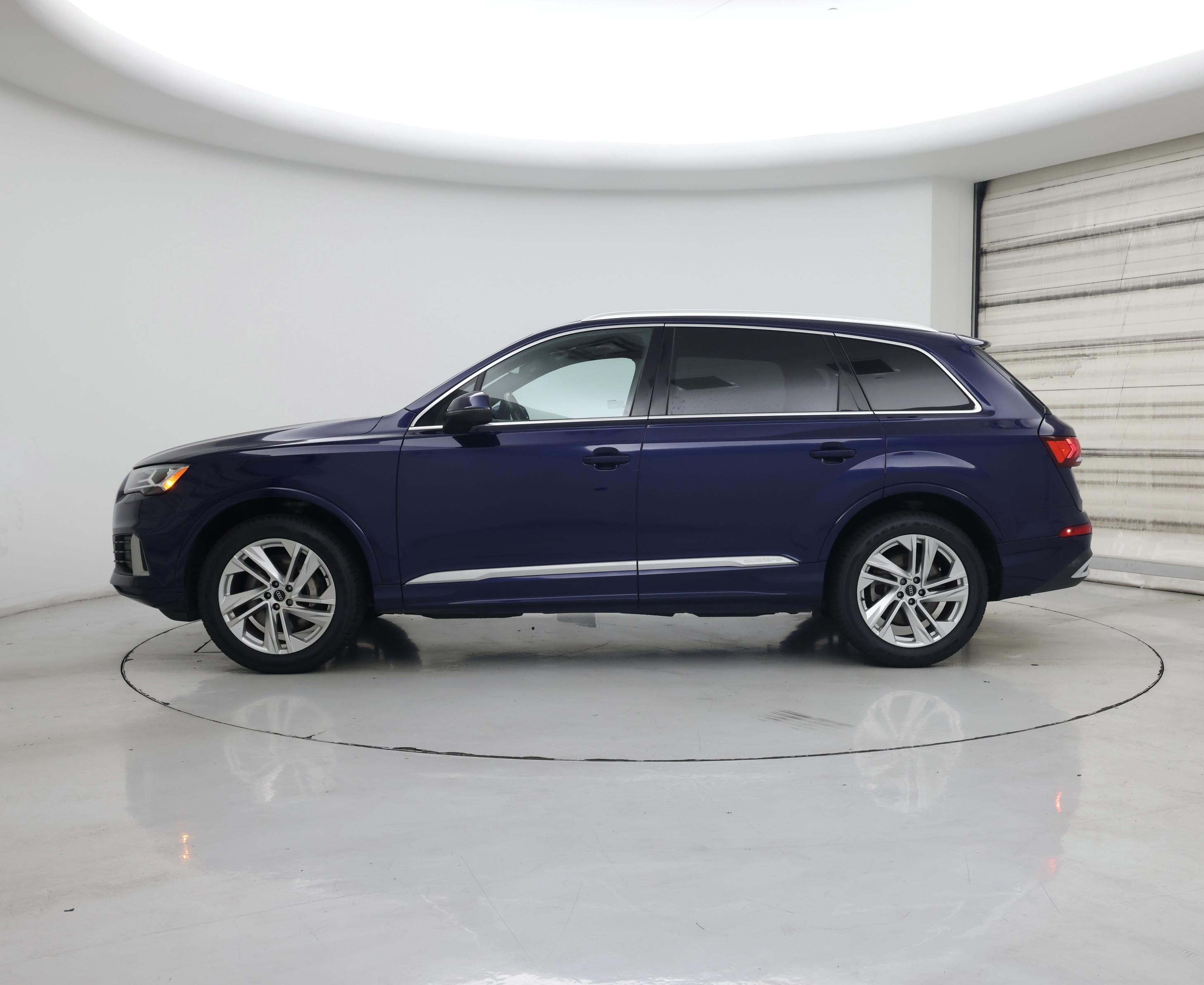 Thumbnail: 2021 Audi Q7 - 3