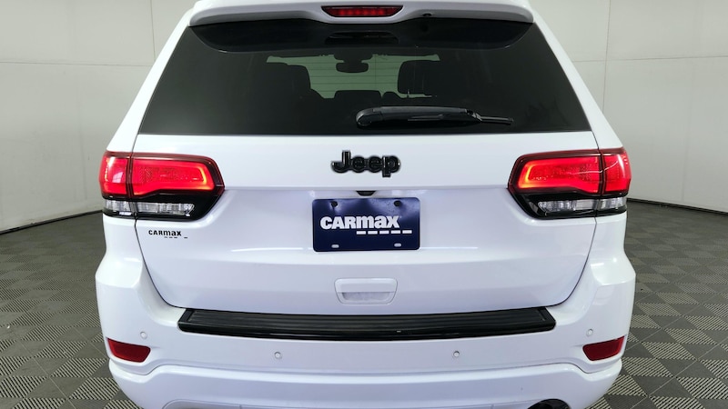 2017 Jeep Grand Cherokee Laredo 6