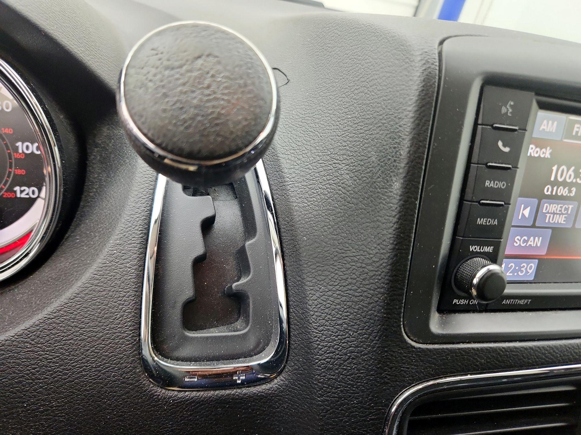 Thumbnail: 2019 Dodge Grand Caravan - 17