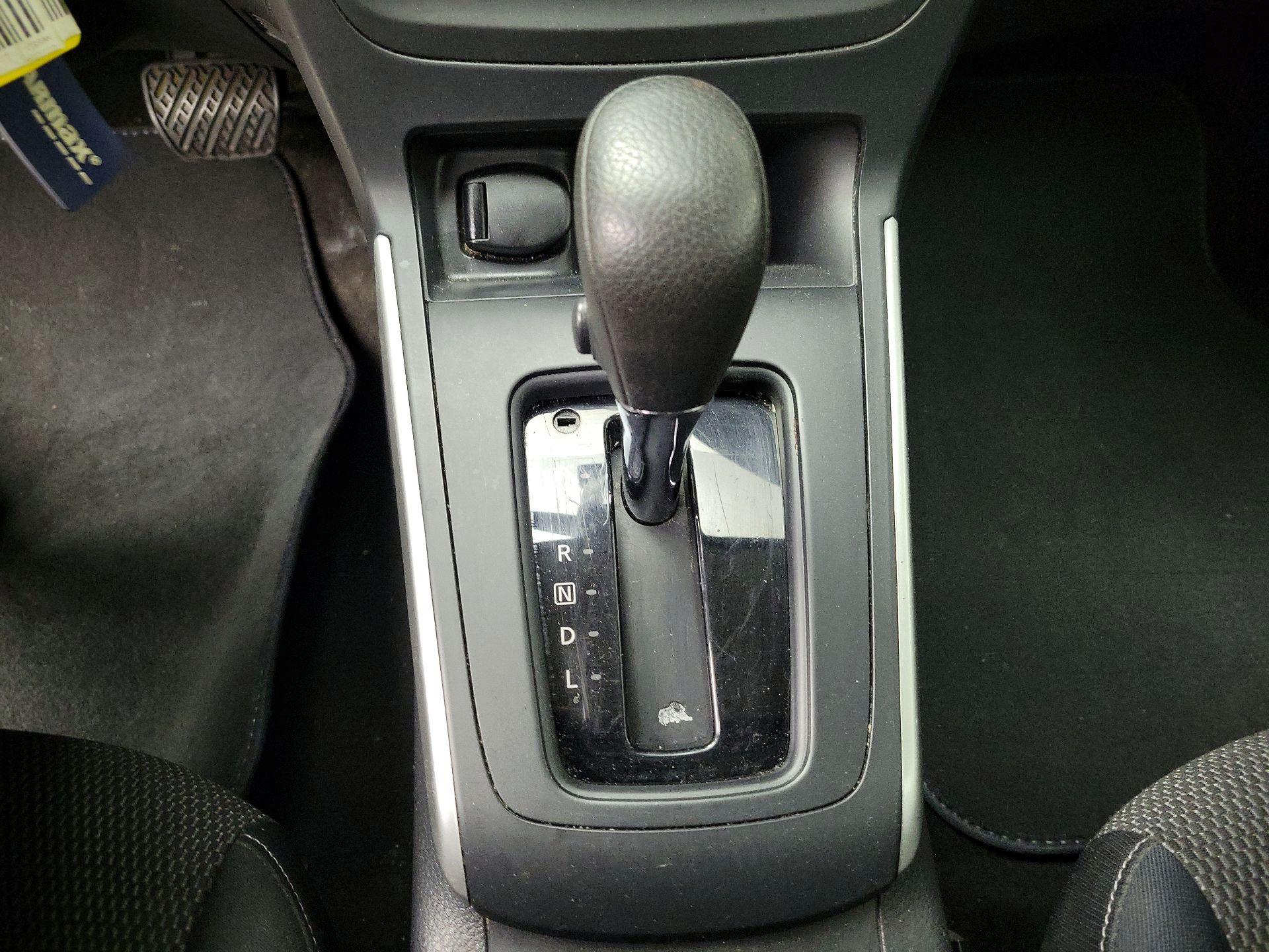 Thumbnail: 2017 Nissan Sentra - 16