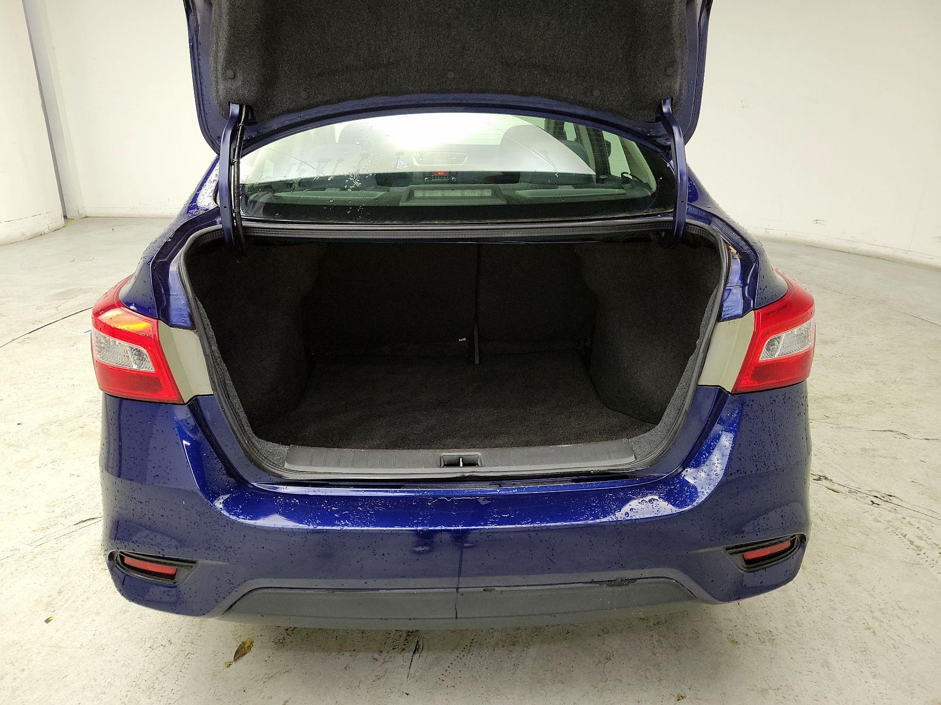 Thumbnail: 2017 Nissan Sentra - 19