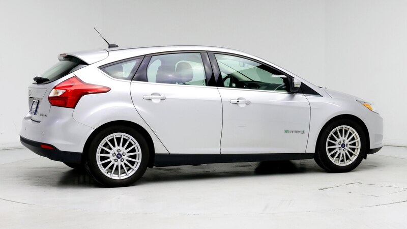 2013 Ford Focus NONE 7