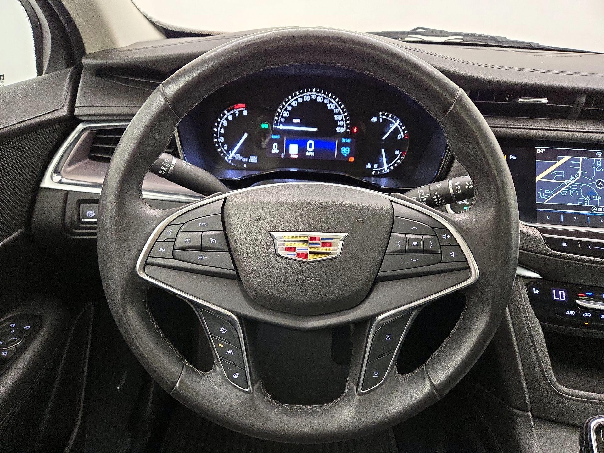 Thumbnail: 2017 Cadillac XT5 - 10