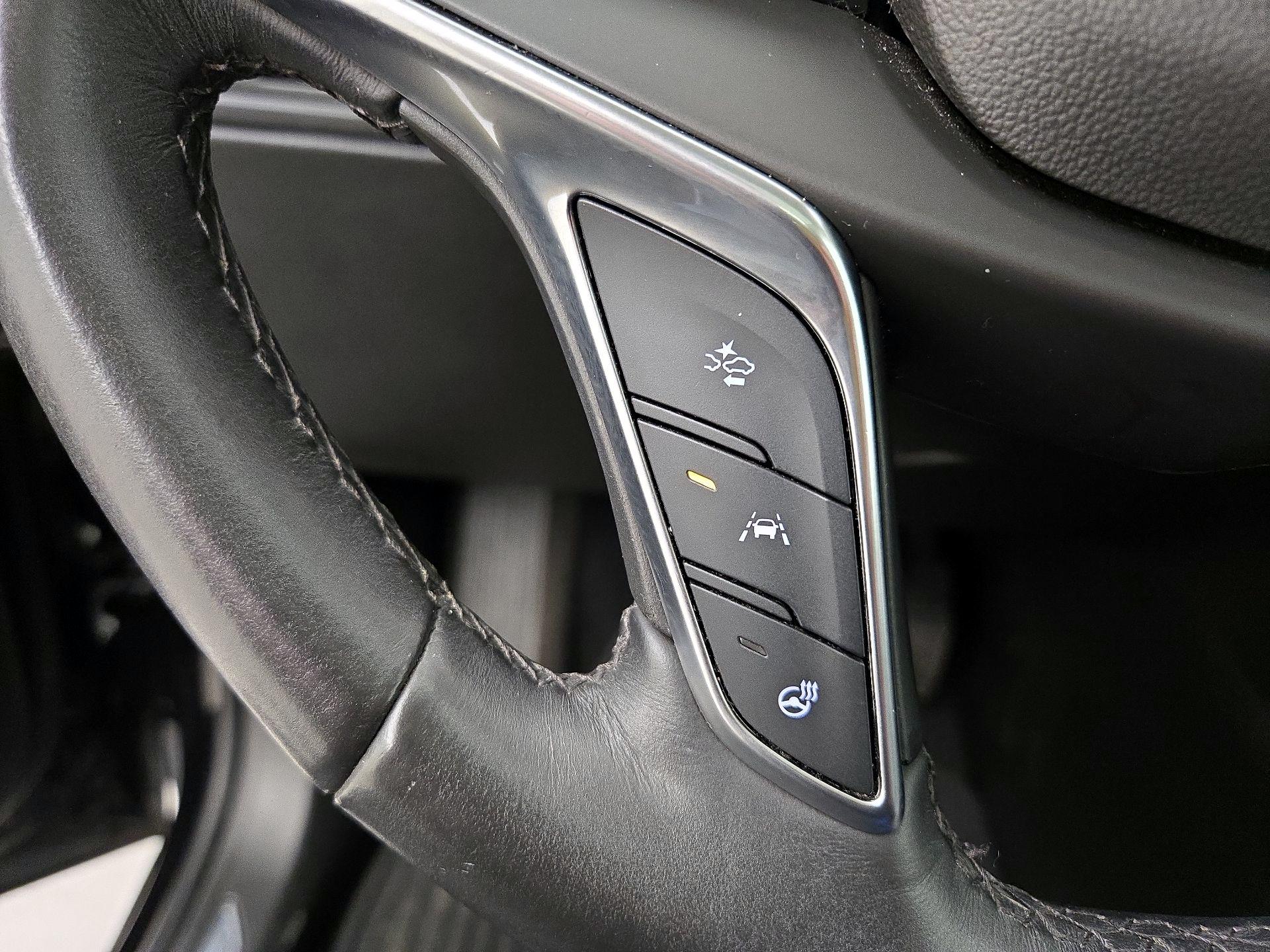 Thumbnail: 2017 Cadillac XT5 - 13