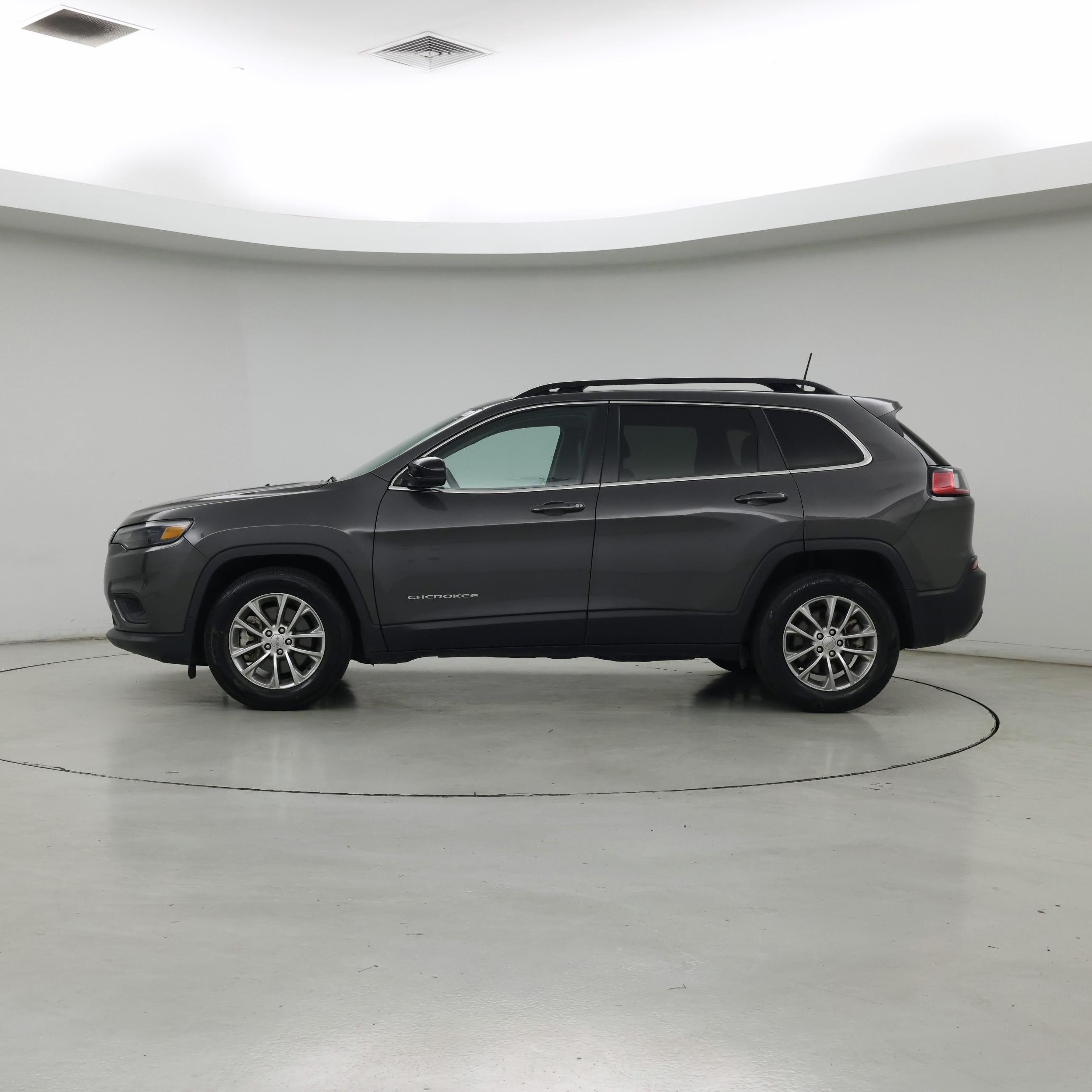 Thumbnail: 2022 Jeep Cherokee - 3