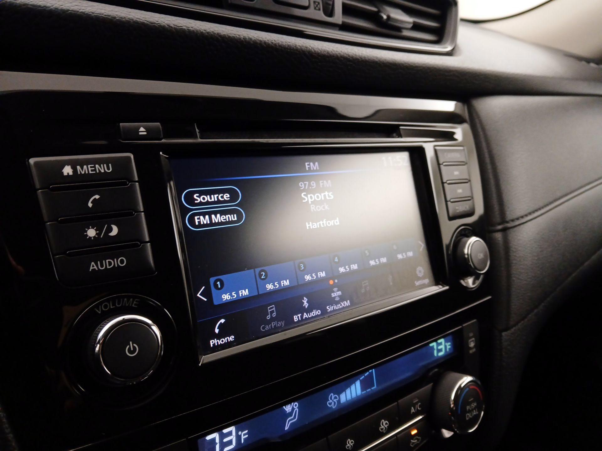 Thumbnail: 2018 Nissan Rogue - 15