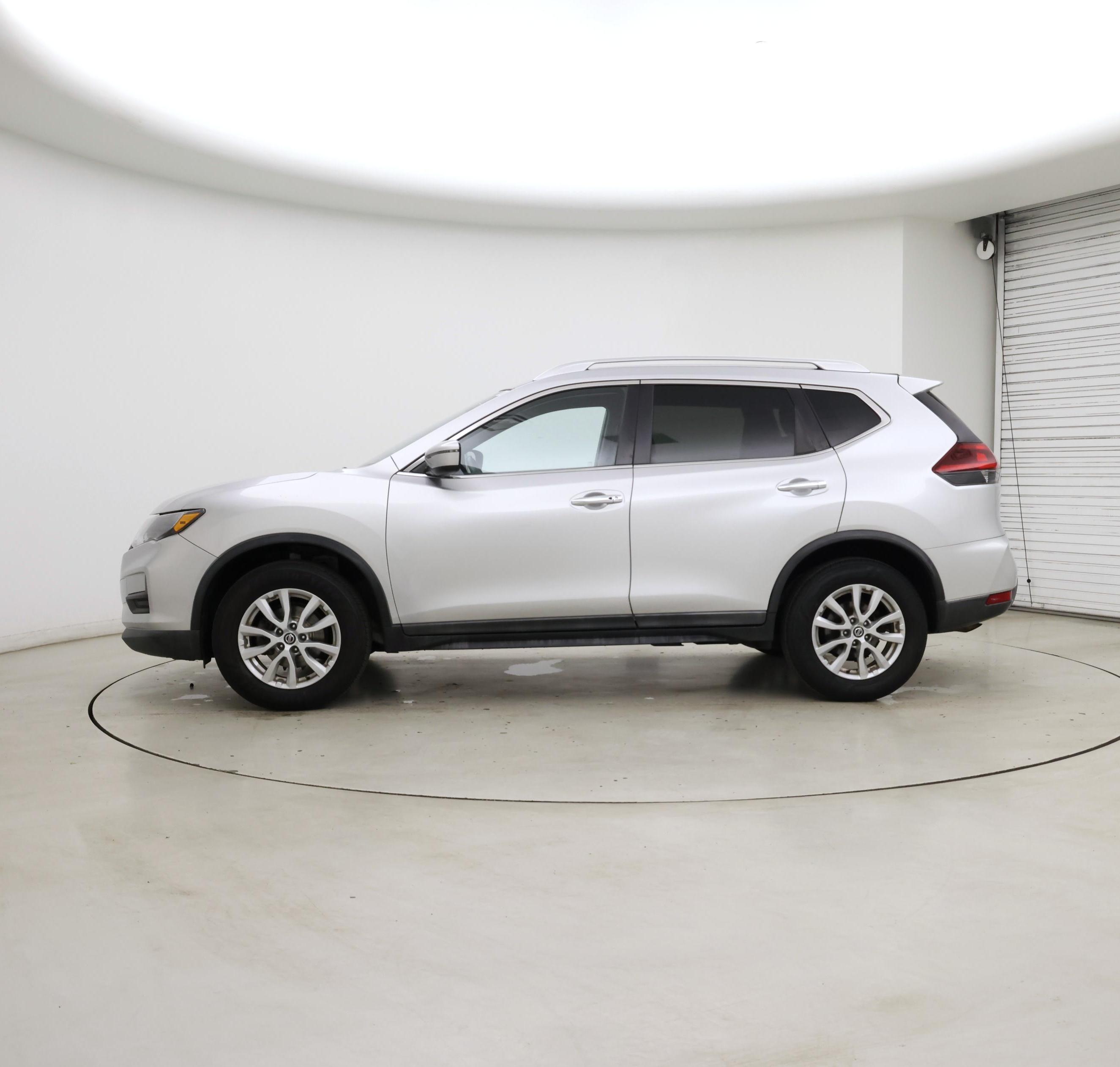 Thumbnail: 2018 Nissan Rogue - 3