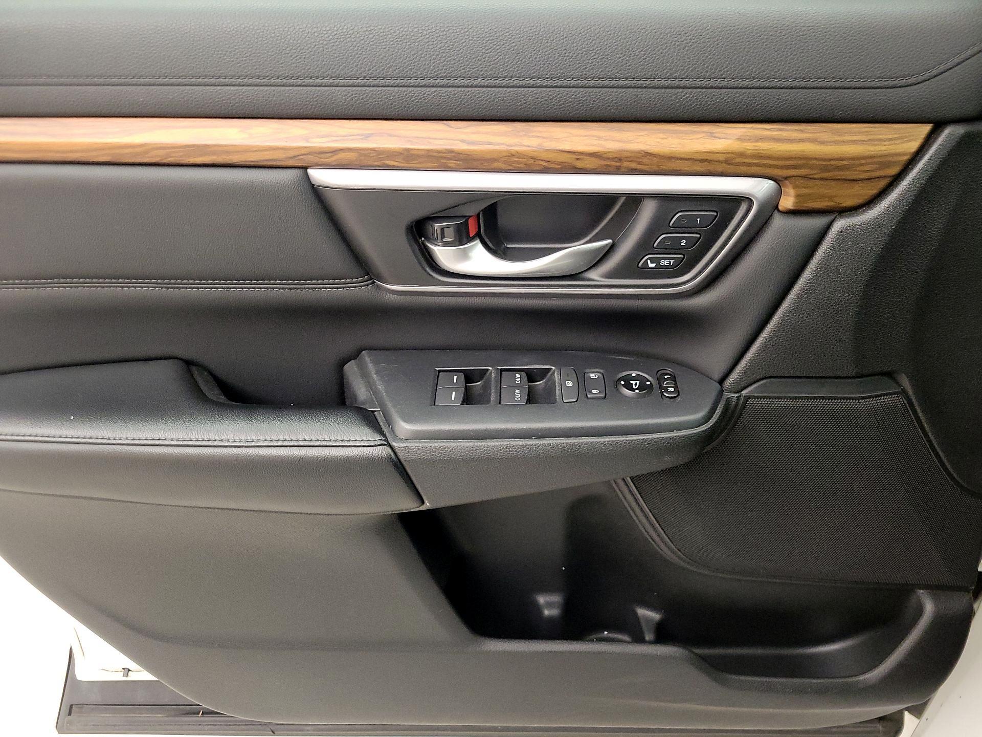Thumbnail: 2017 Honda CR-V - 12