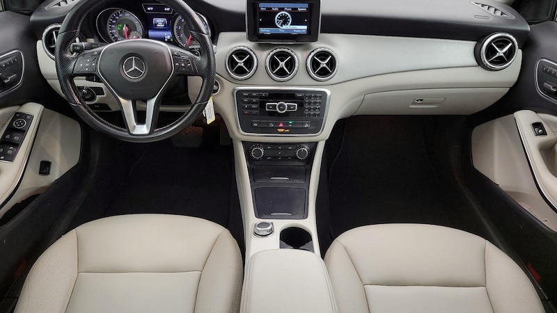 2015 Mercedes-Benz GLA 250 9