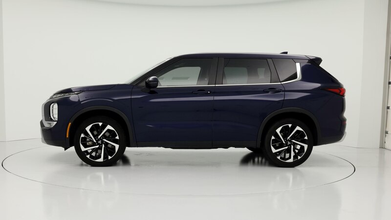 2022 Mitsubishi Outlander SE 3