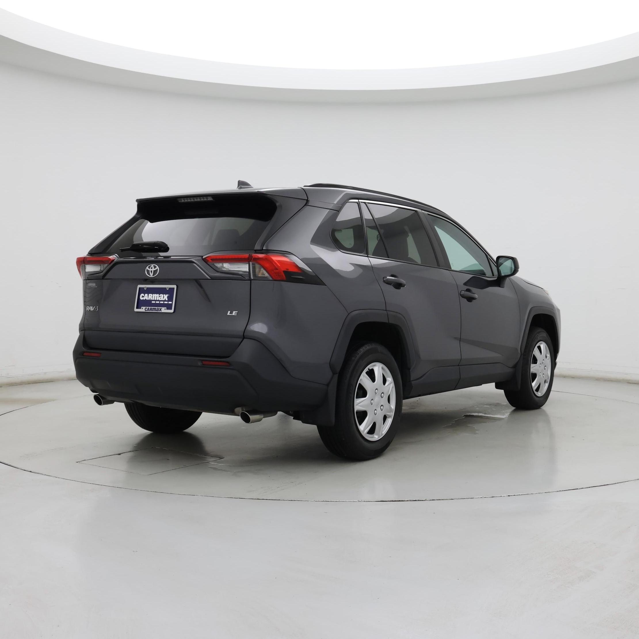 Thumbnail: 2021 Toyota RAV4 - 8