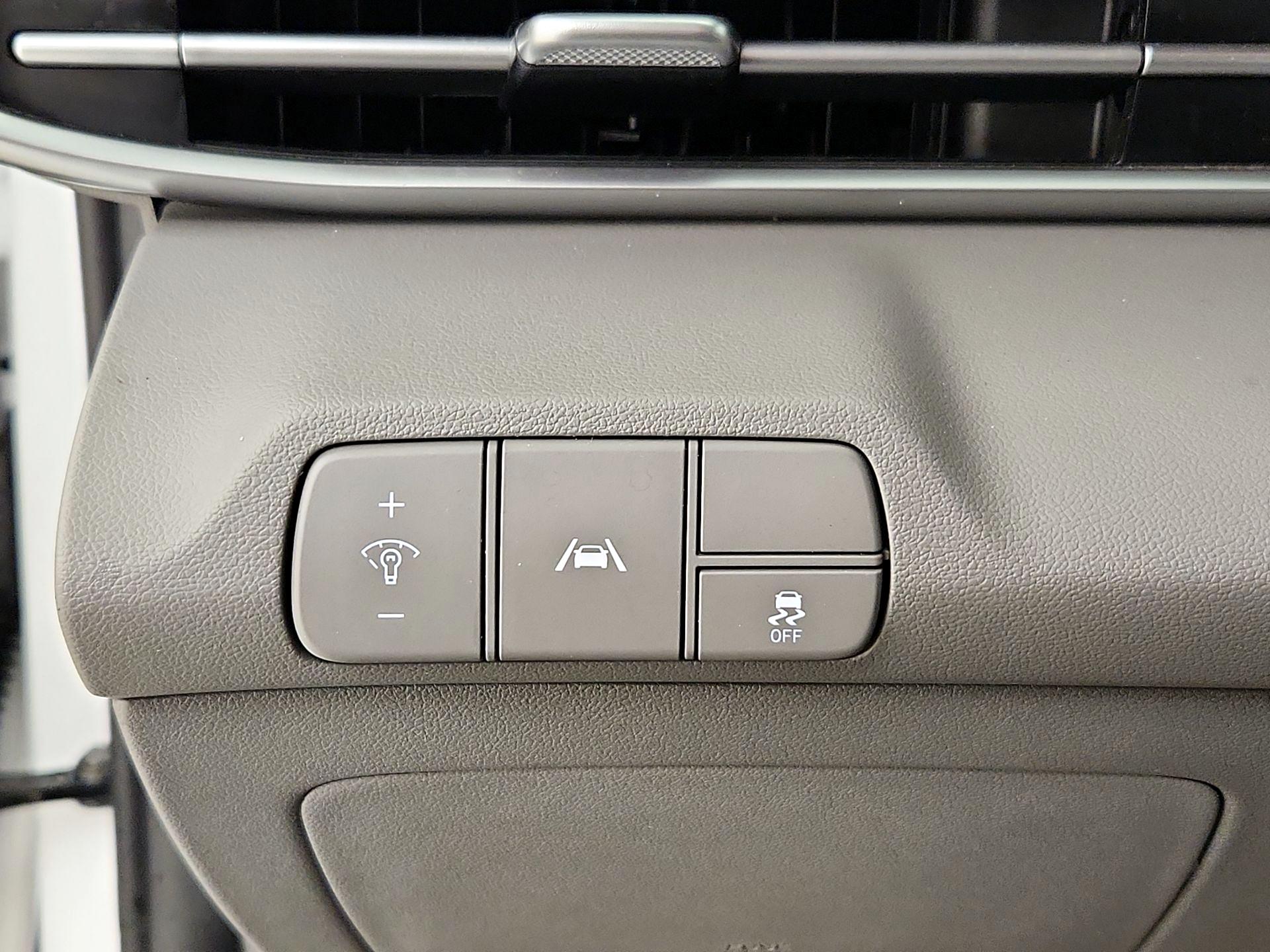 Thumbnail: 2021 Hyundai Elantra - 13