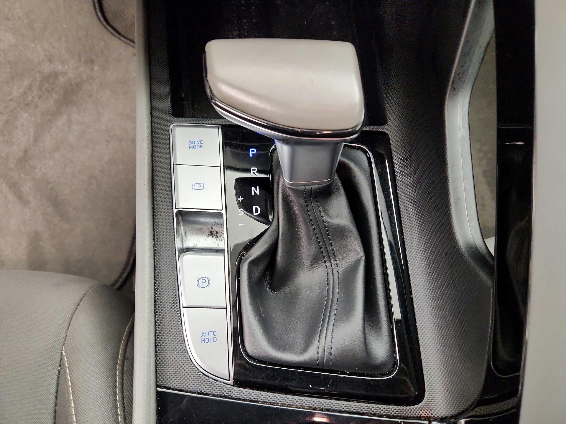 Thumbnail: 2021 Hyundai Elantra - 17