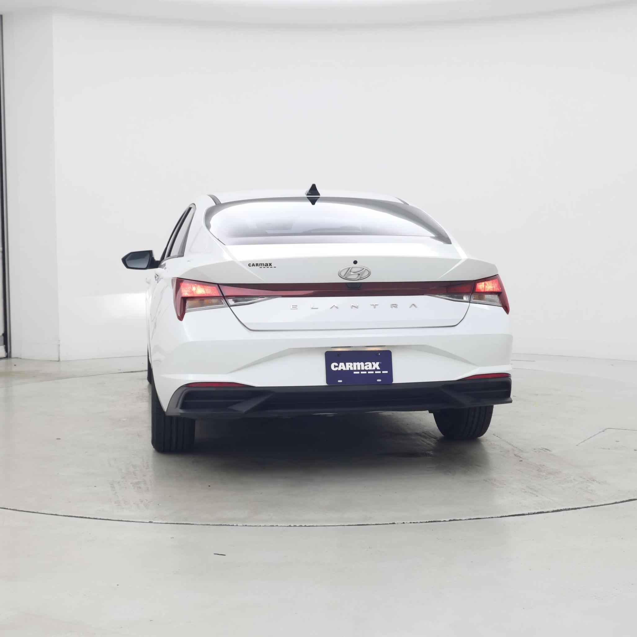 Thumbnail: 2021 Hyundai Elantra - 6